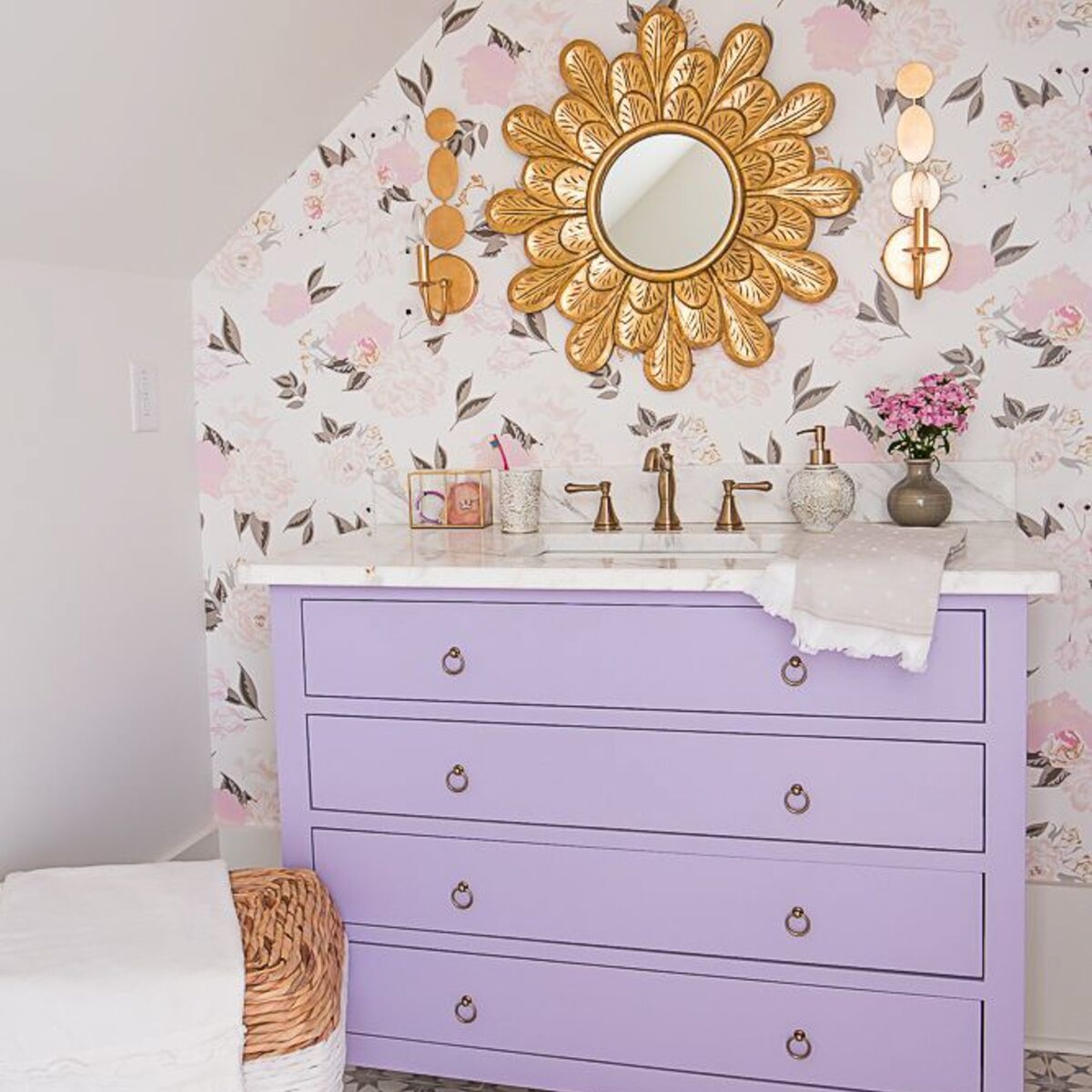 Layla Wall Lamp D613