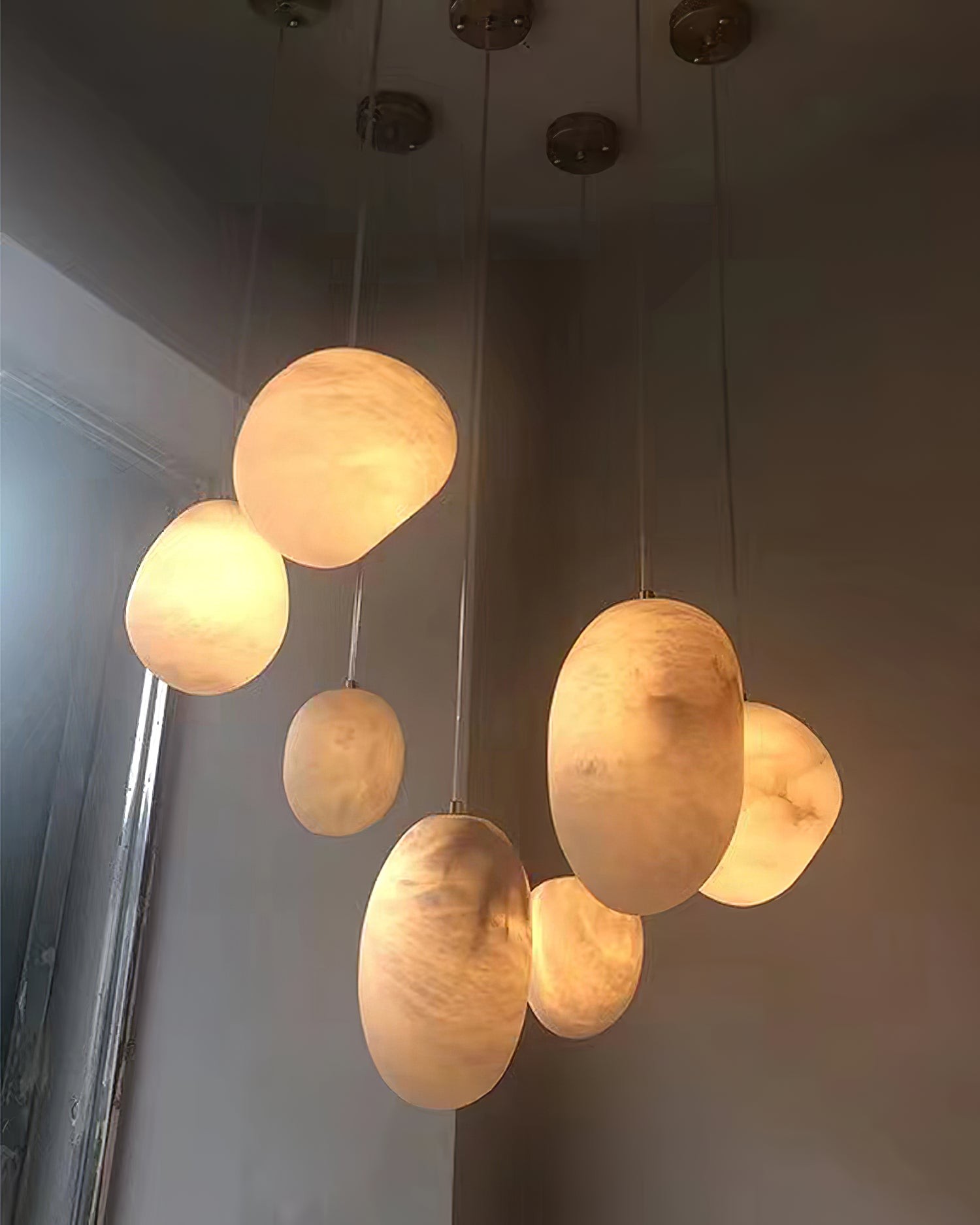 Pebbles Alabaster Pendant Lamp M439