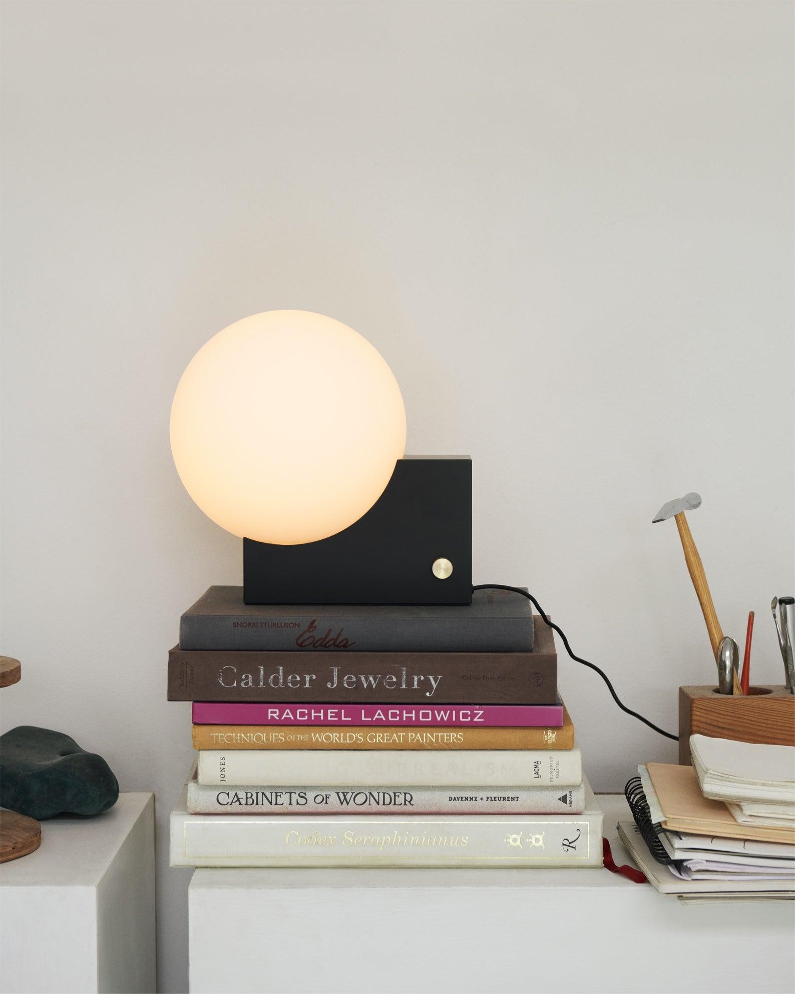 Geometric Lamp Base Glass Globe Table Lamp M467