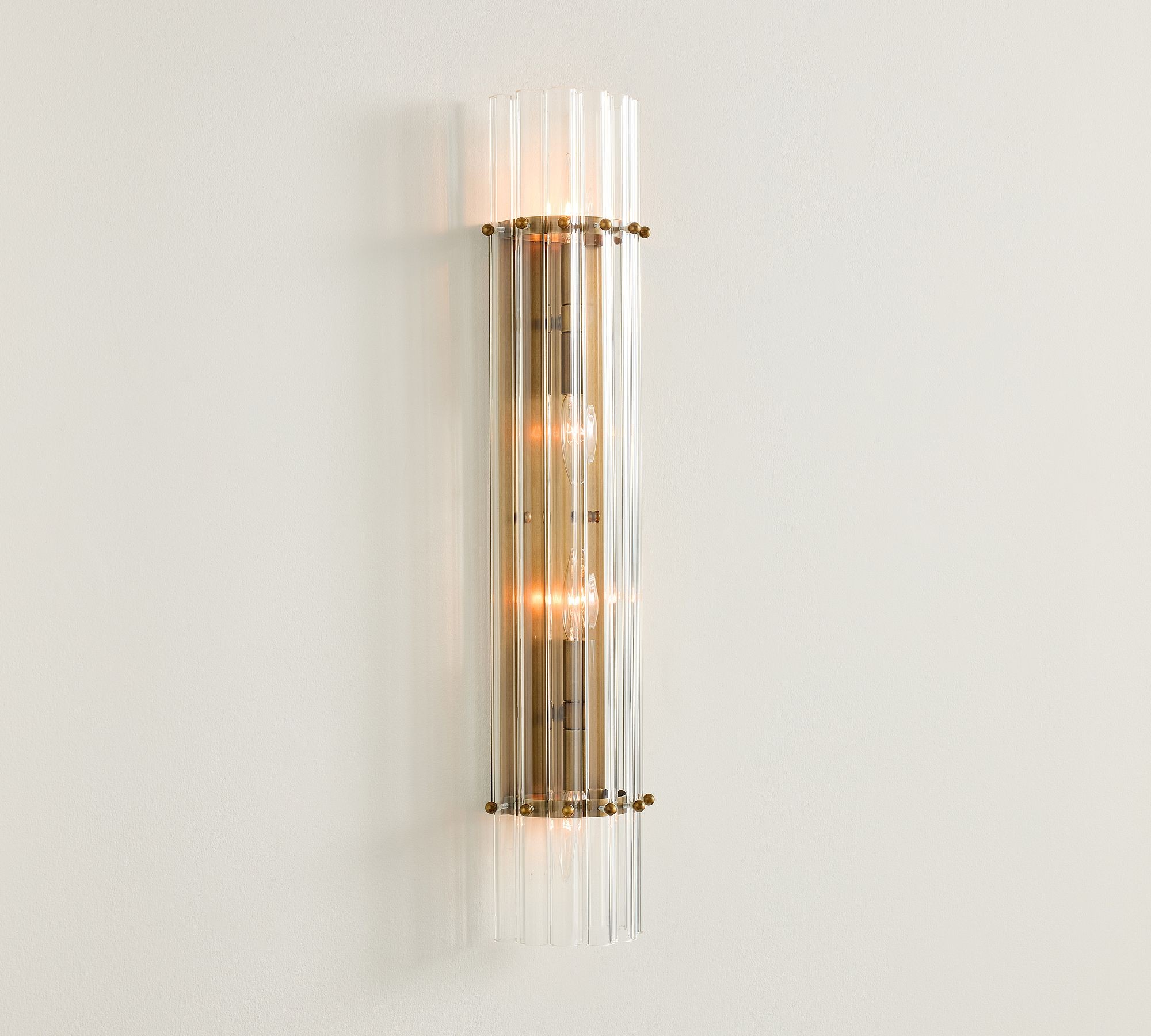 Lumora Crystal Wall Sconce – Elegant Lighting for Hallway & Bedroom T140