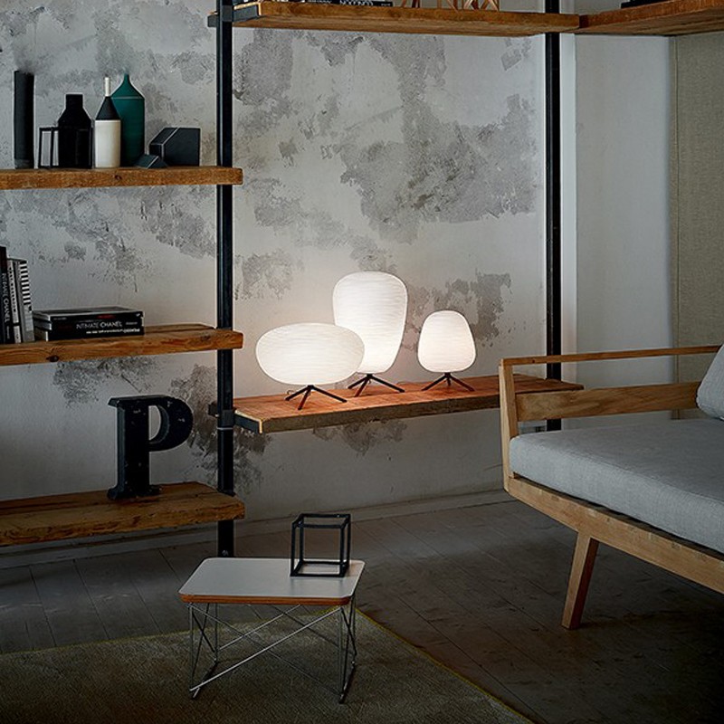 White Tripod Table Lamp for Bedroom S37