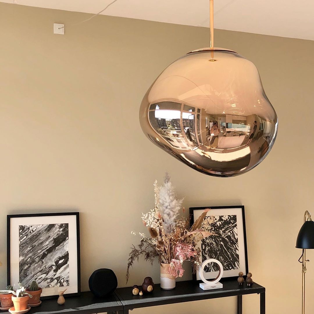 Dynamic Surface Glass Pendant Light S10