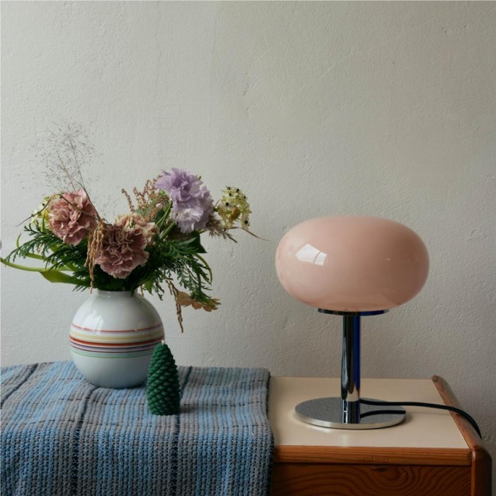 Minimalist Bauhaus Glass Table Lamp S20