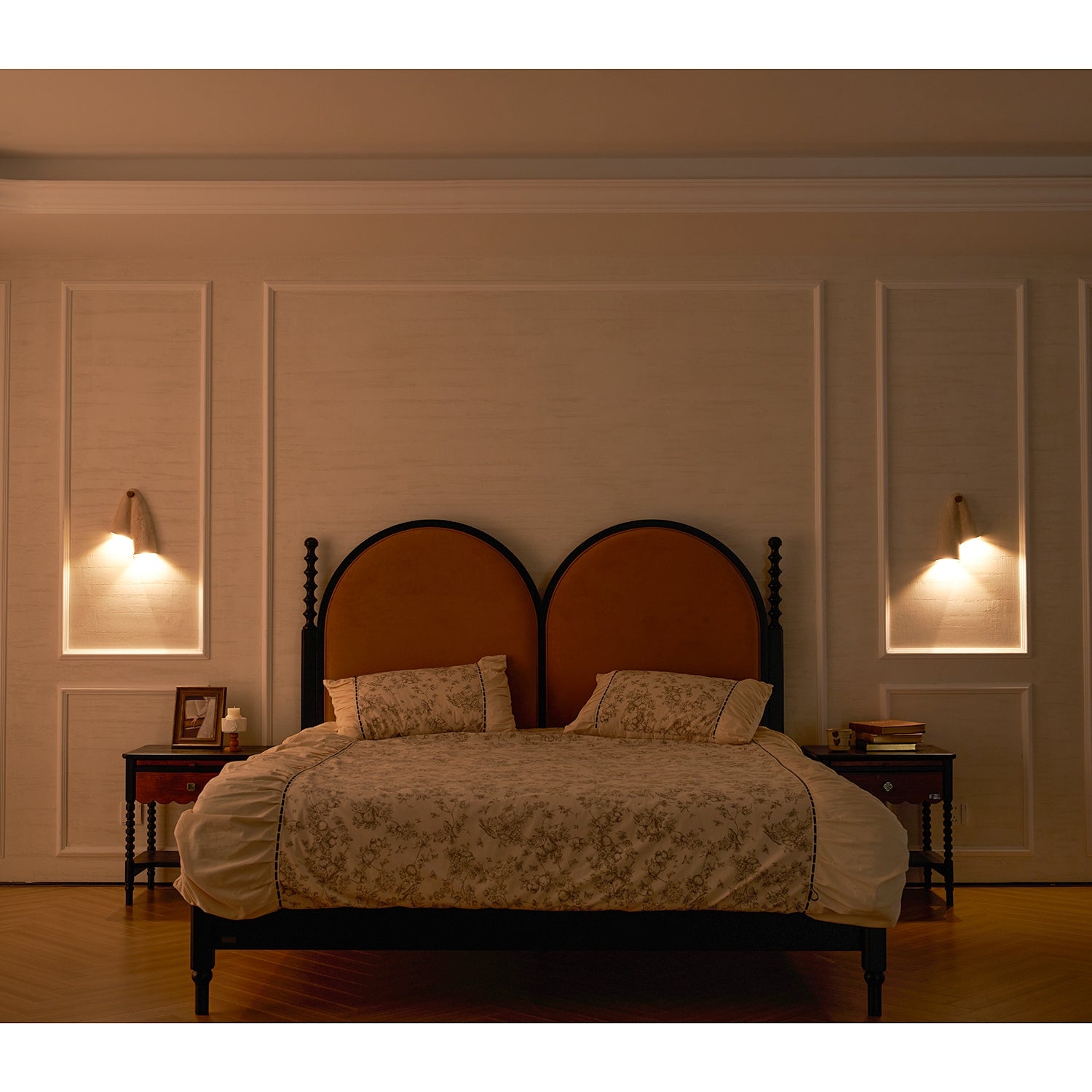 Pearlmont Travertine Wall Lamp D764