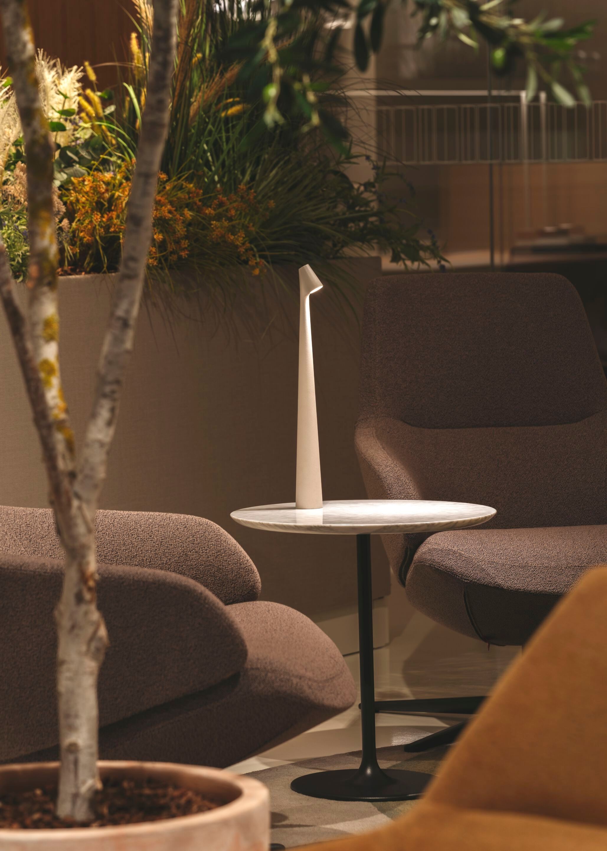Creative Tall Portable Table Lamp M497