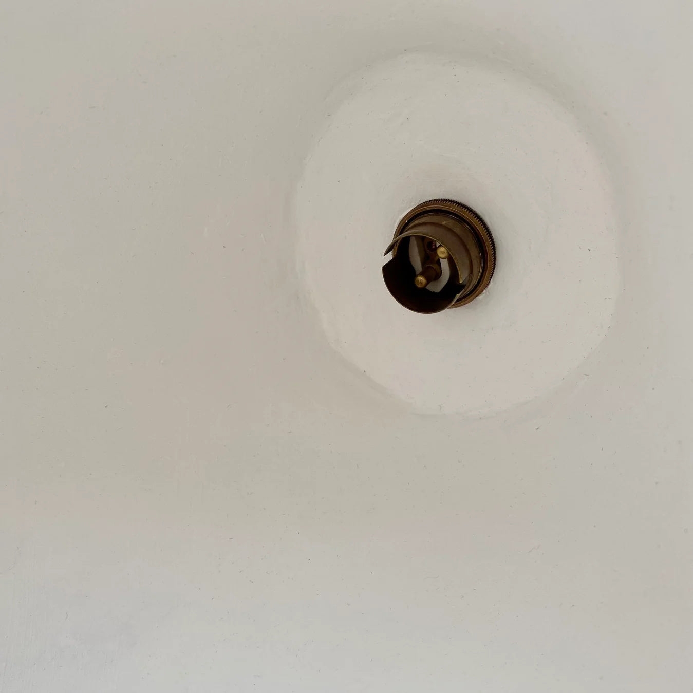 White Plaster Pendant Lamp D641