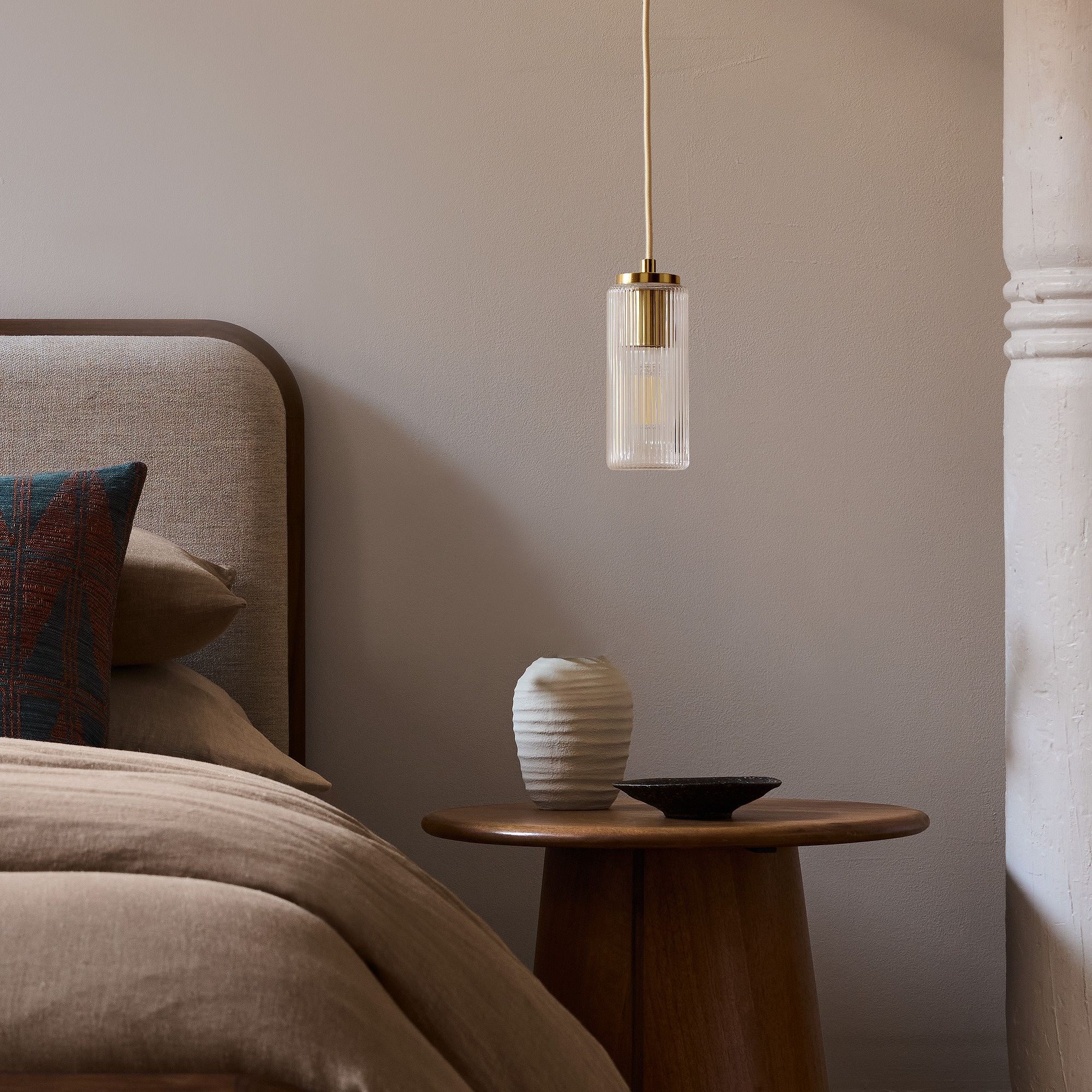 Rivora Fluted Glass Pendant Light – Modern Ribbed Shade T272
