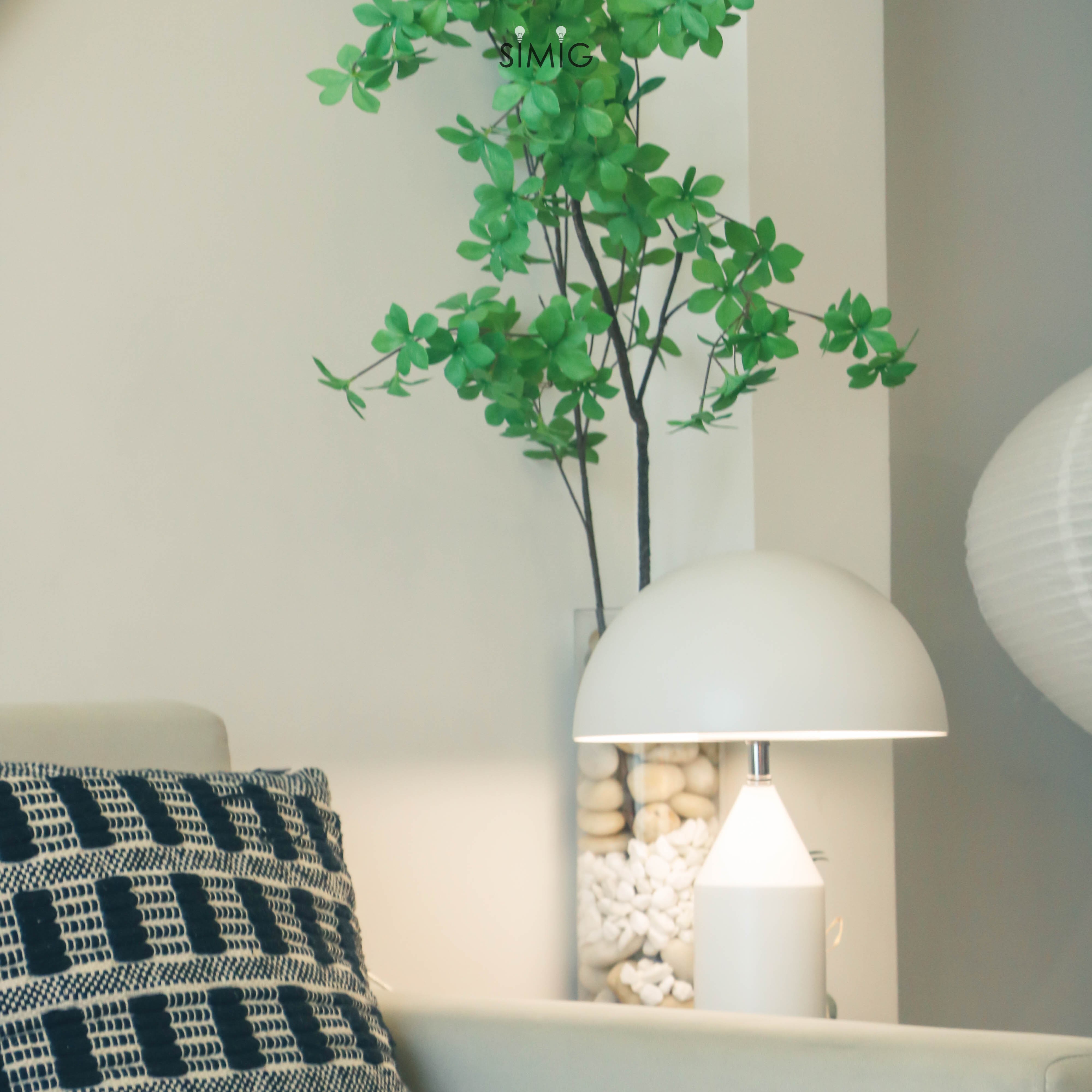 Modern Mushroom Metal Table Lamp for Bedroom