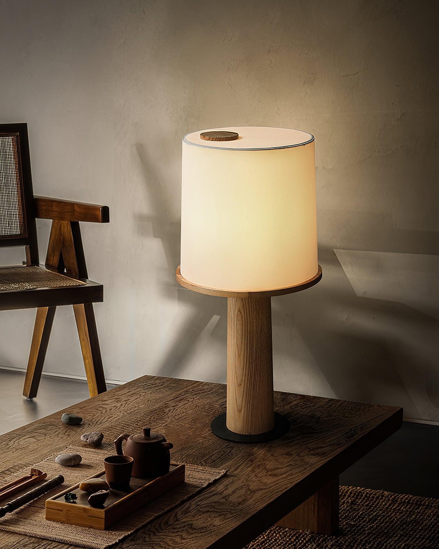 Fashionable Light And Shadow Bottle Table Lamp M59