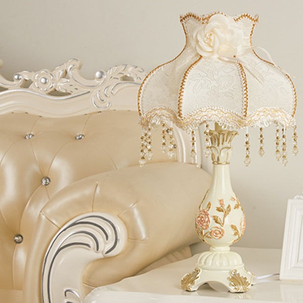 Classic European Vase Base Resin Fabric Table Lamp M108