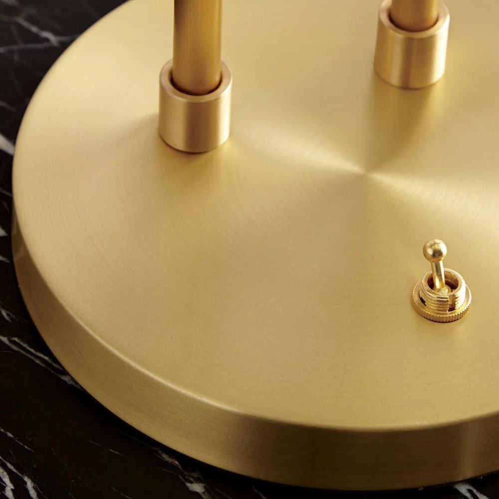 Golden Foliage Elegance Table Light D843