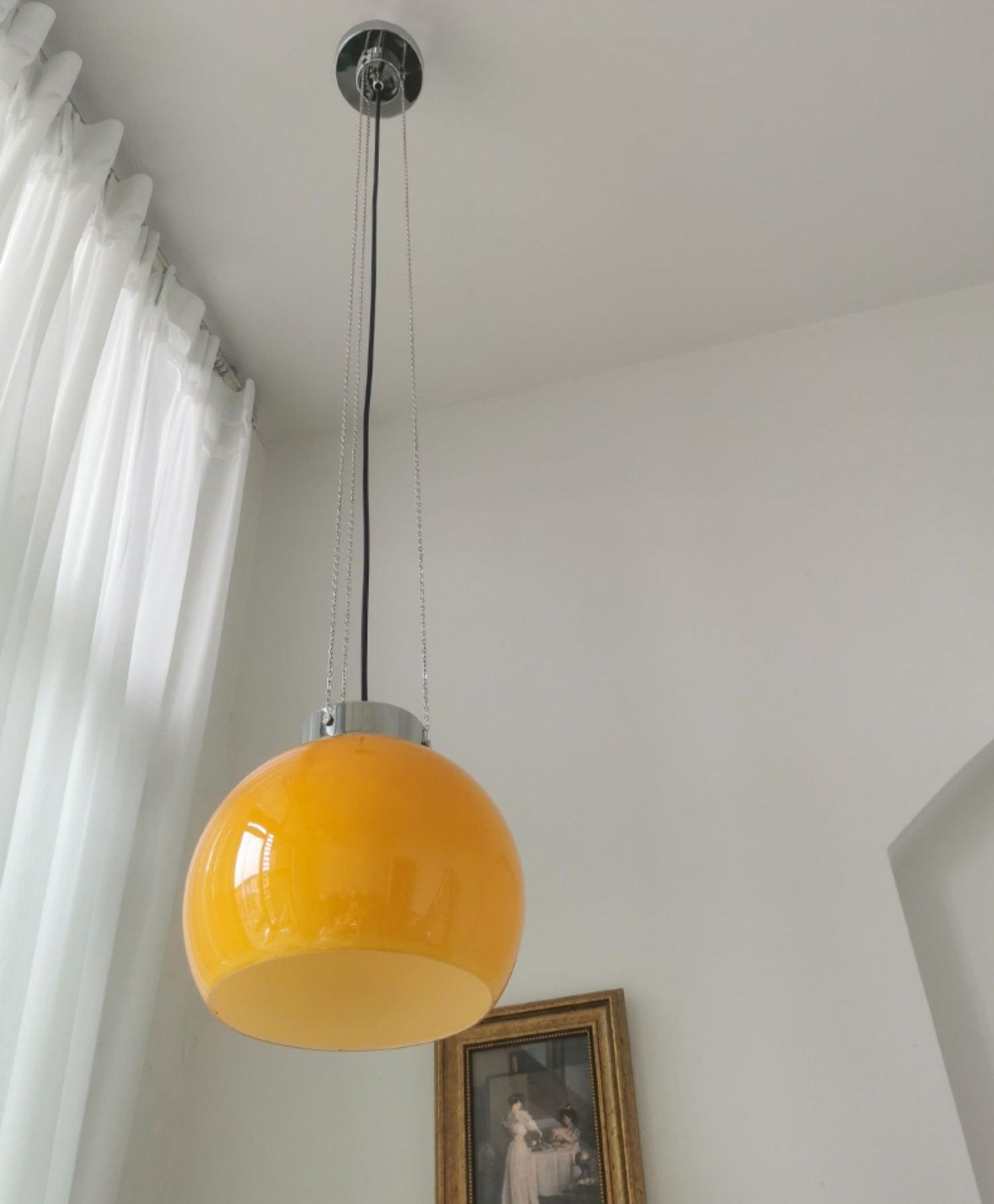Vintage Bauhaus Creative Hemispherical Pendant Light M56