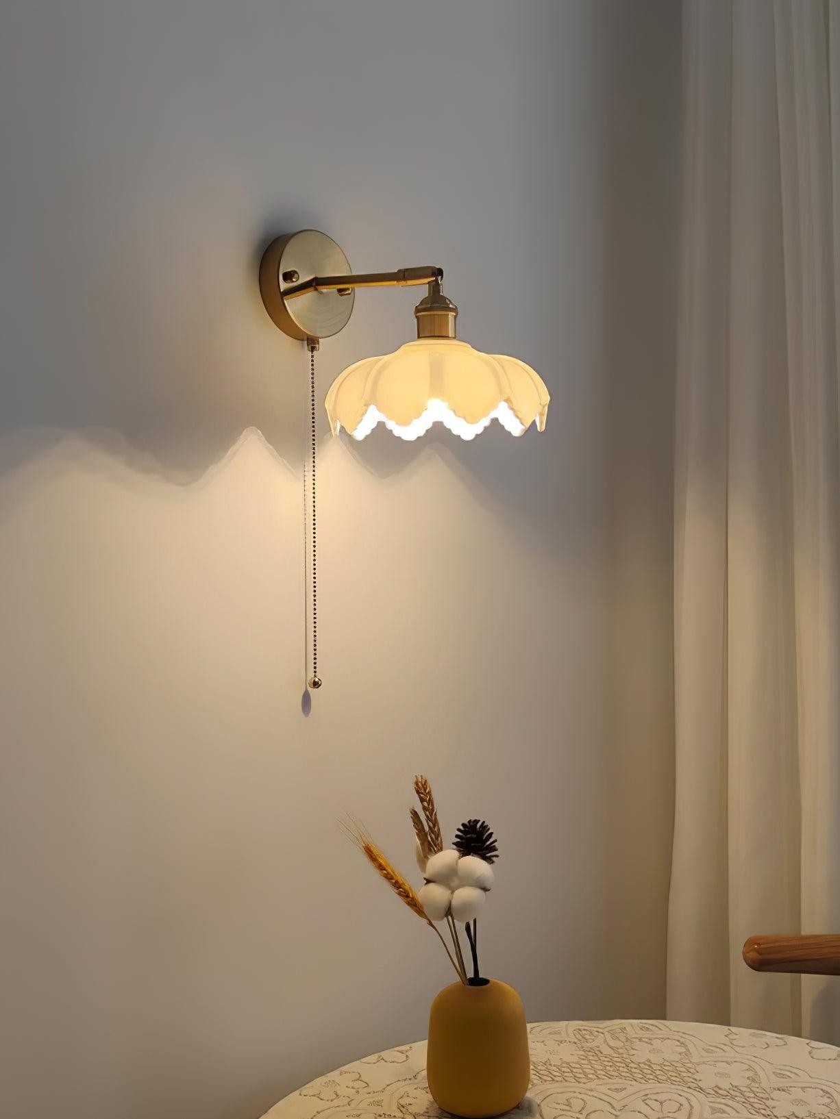 Lotus Rotatable Wall Lamp M459