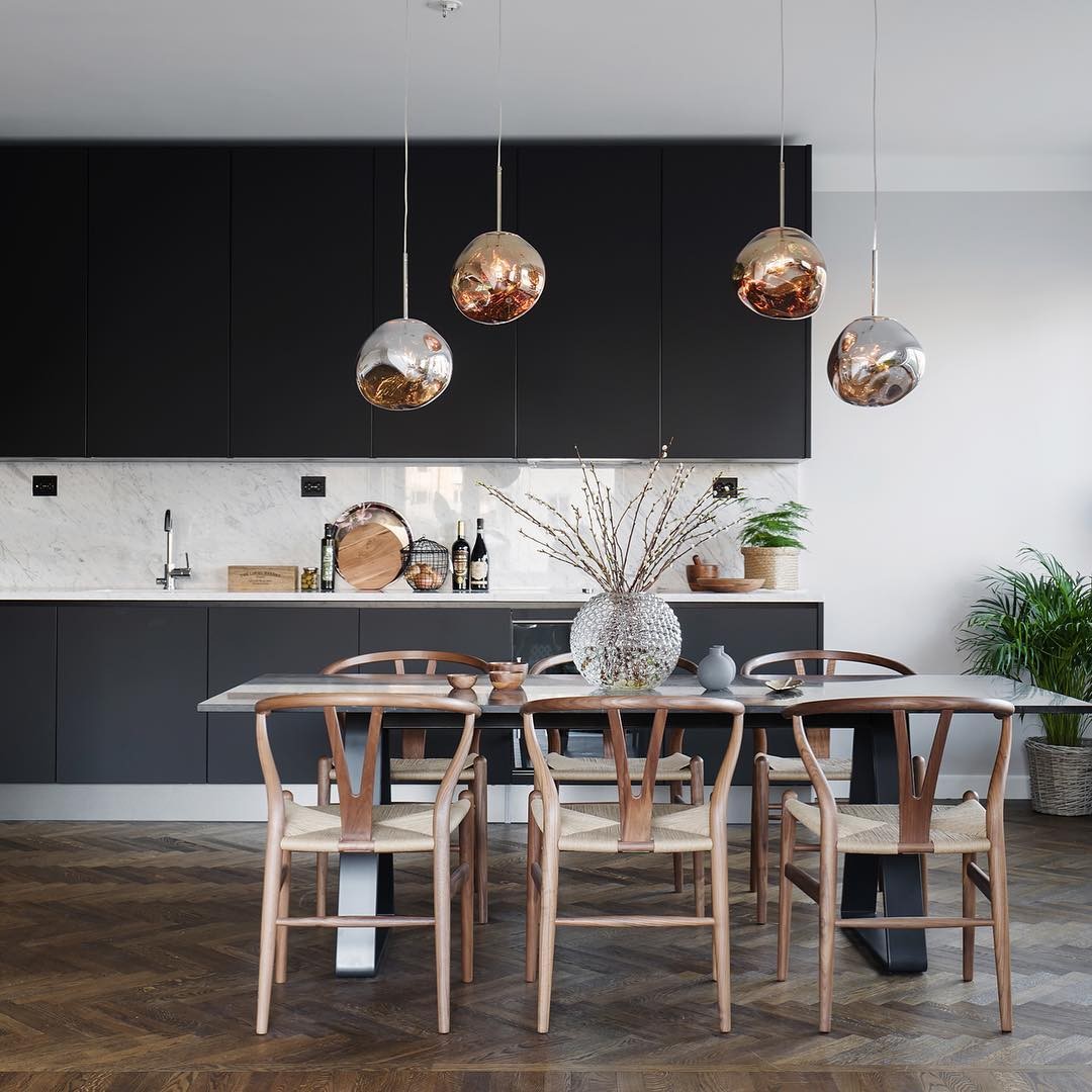 Dynamic Surface Glass Pendant Light S10