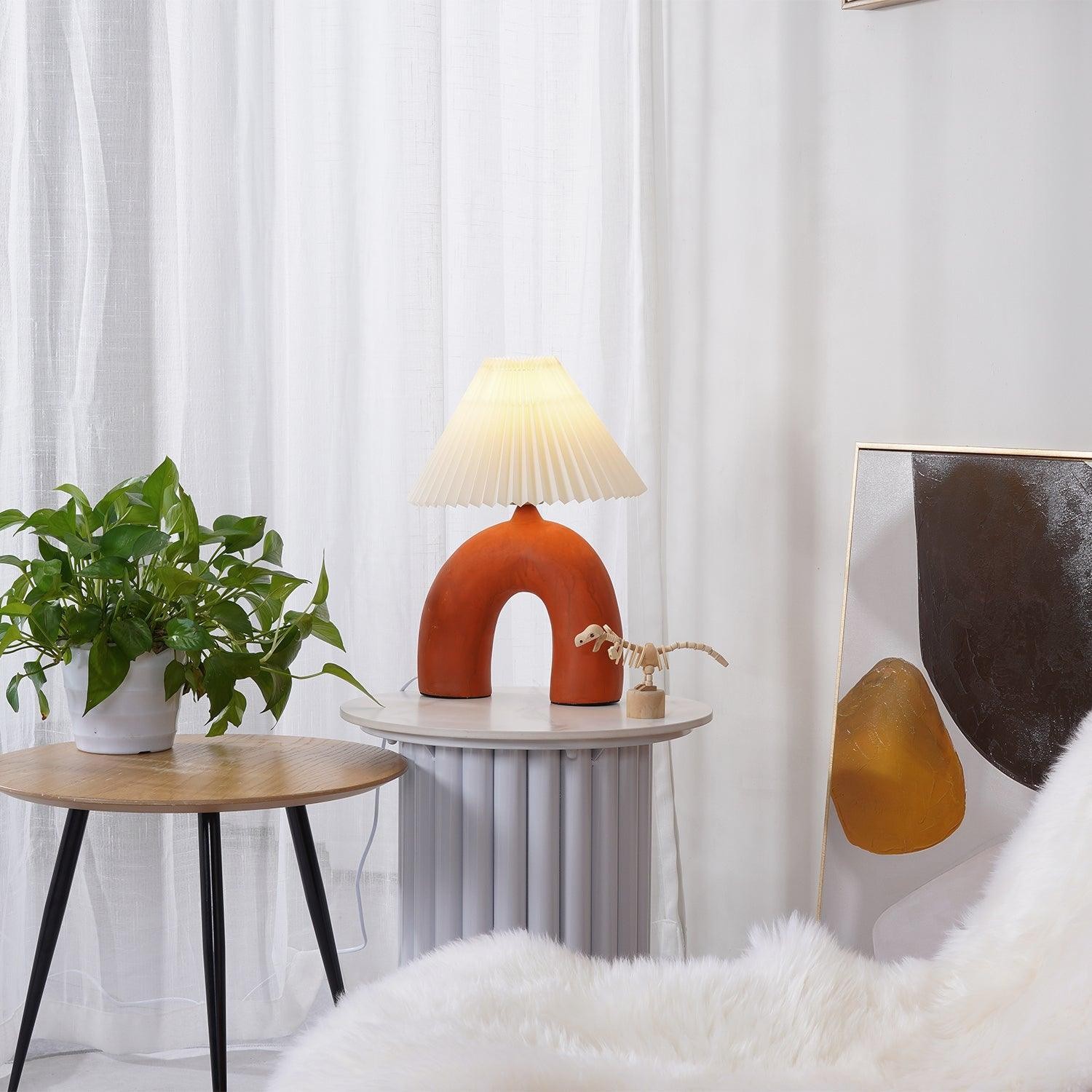 Arched Pleated Table Lamp M495