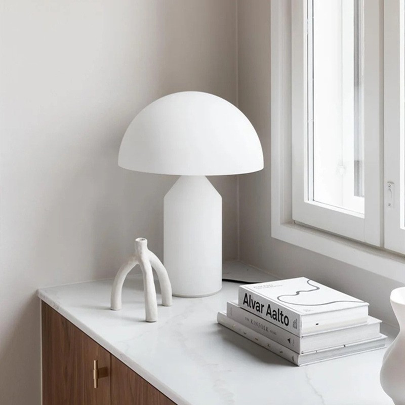 Modern Mushroom Metal Table Lamp for Bedroom