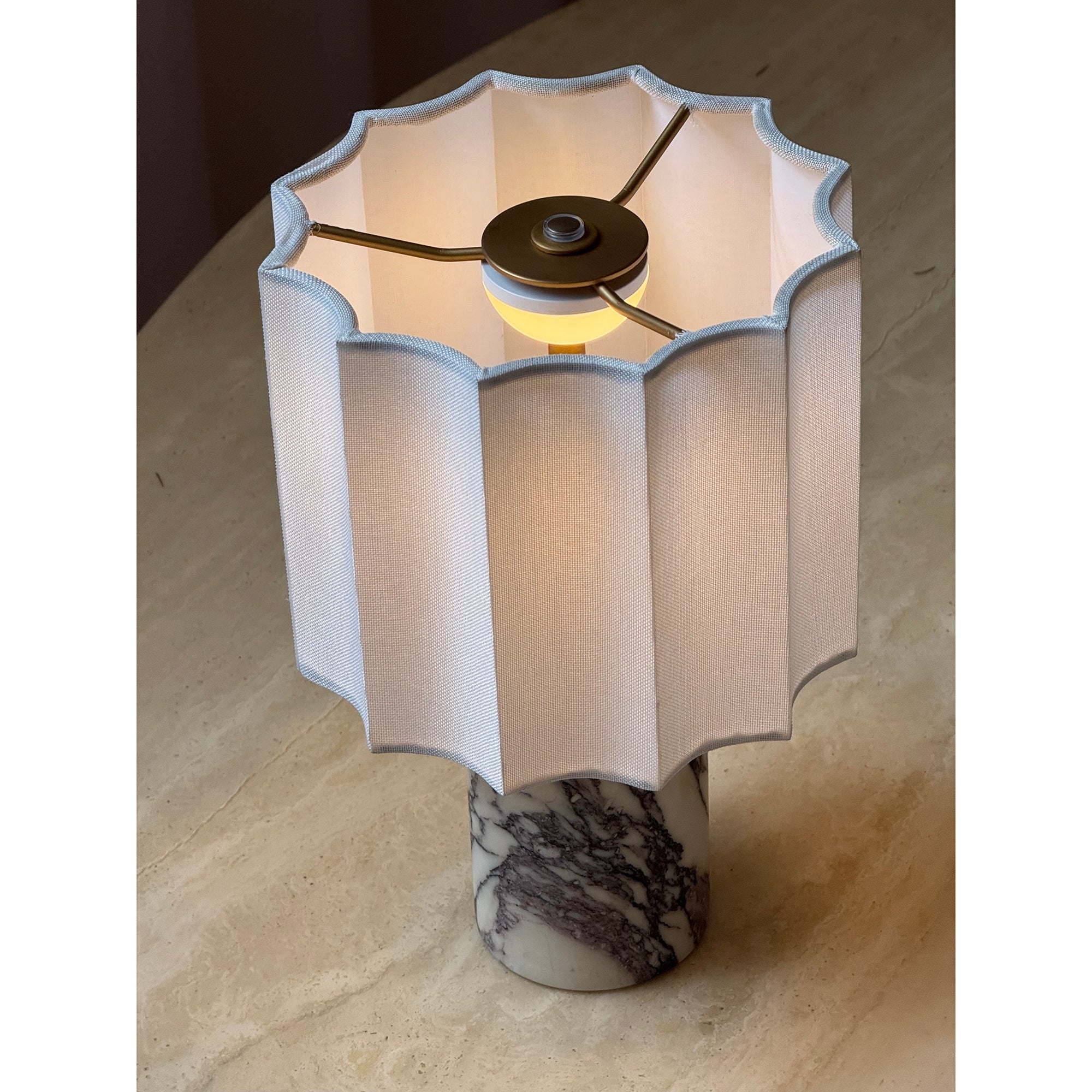Valli Table Lamp D668