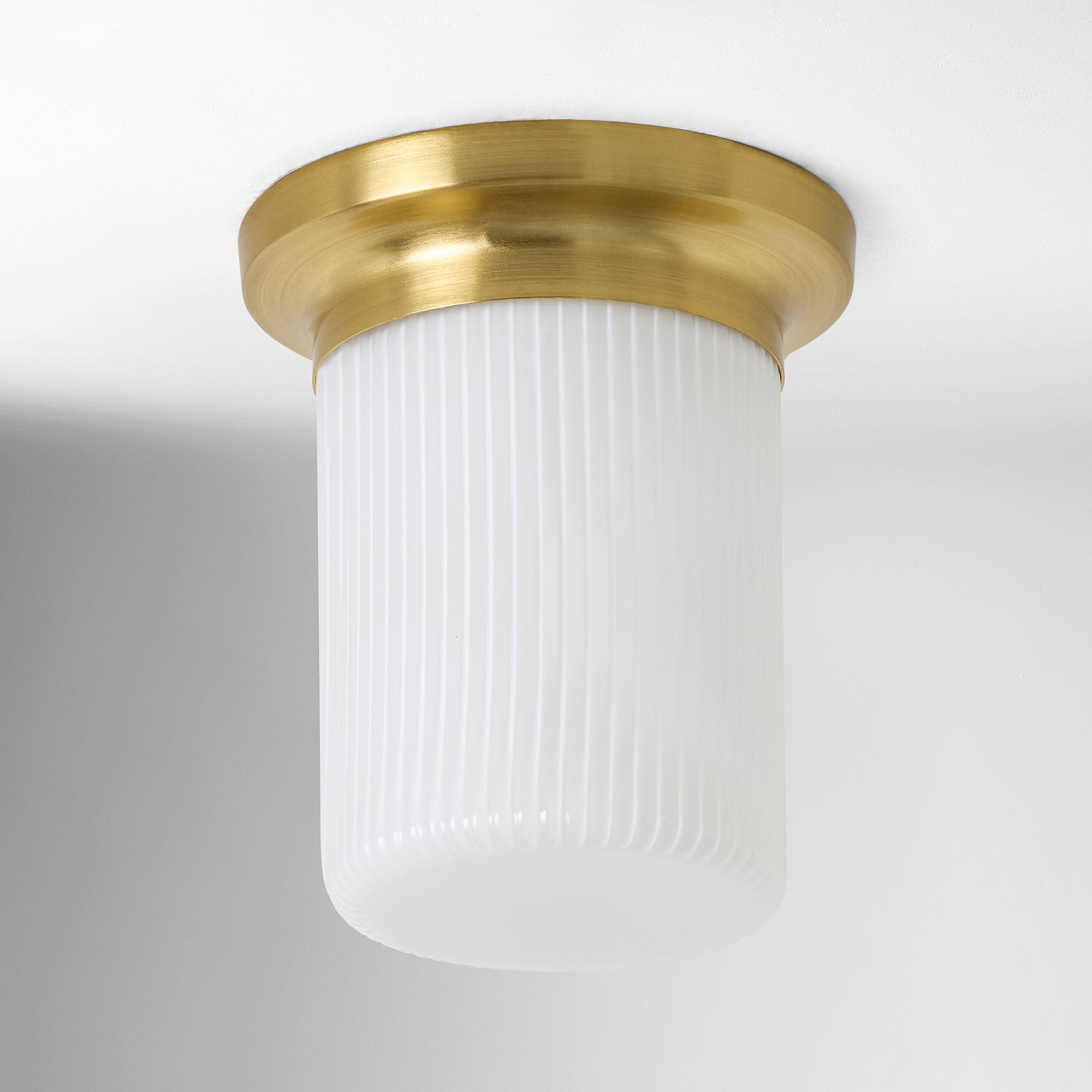 Rivora Fluted Glass Flush Mount – Ribbed Durable Ceiling Light T096