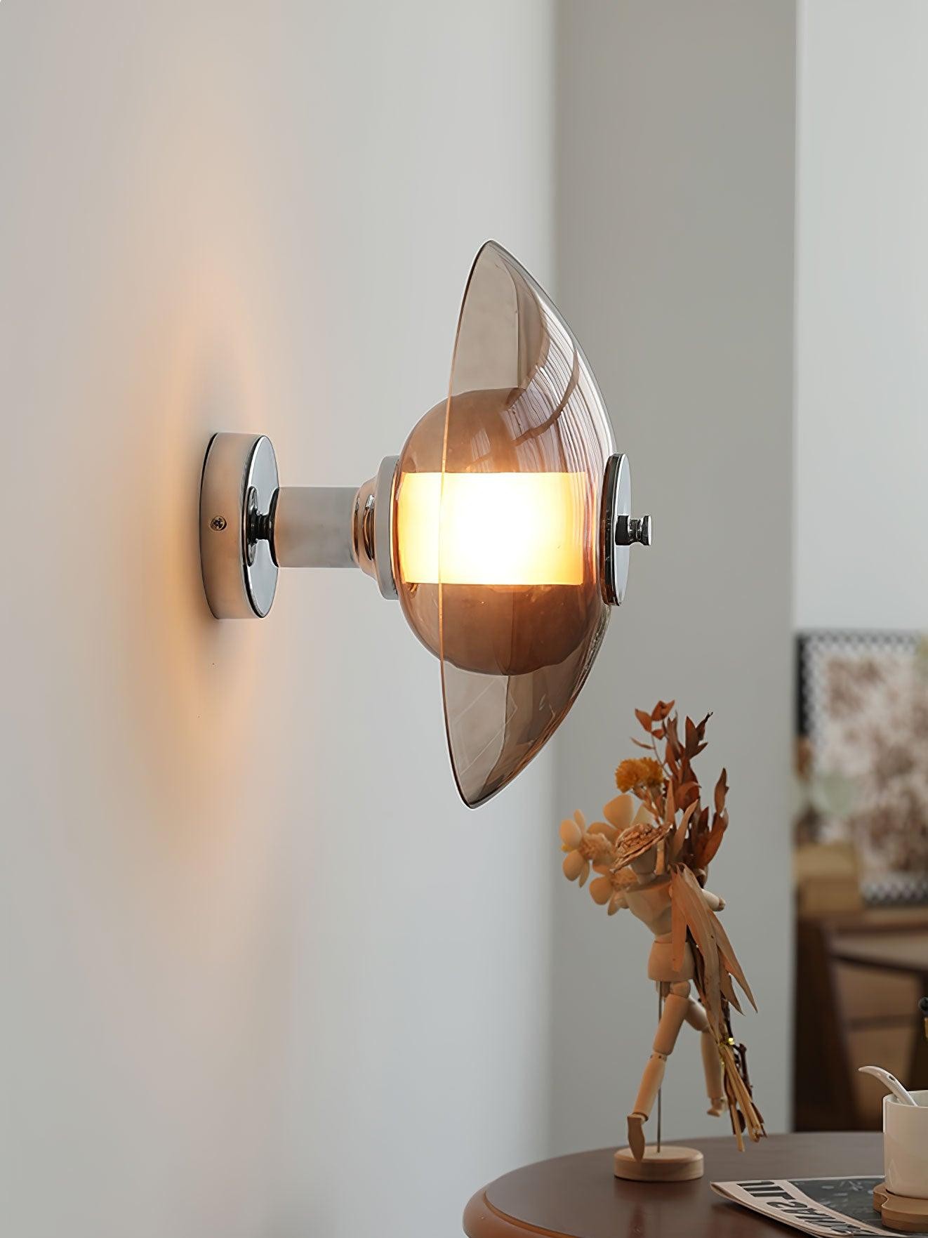 Flying Saucer Plug-in Wall Light M471