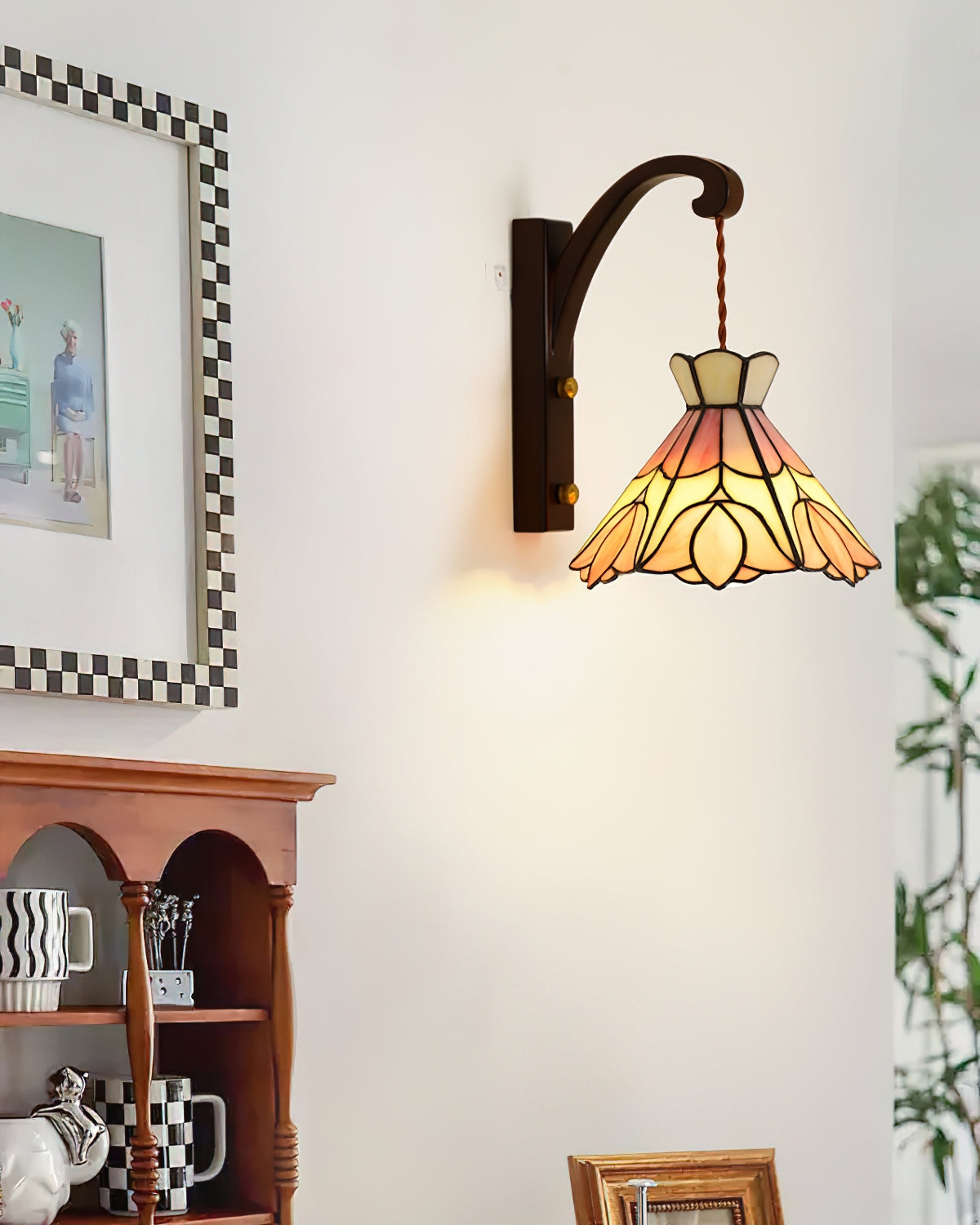 Serena Tiffany Plug In Wall Lamp D60