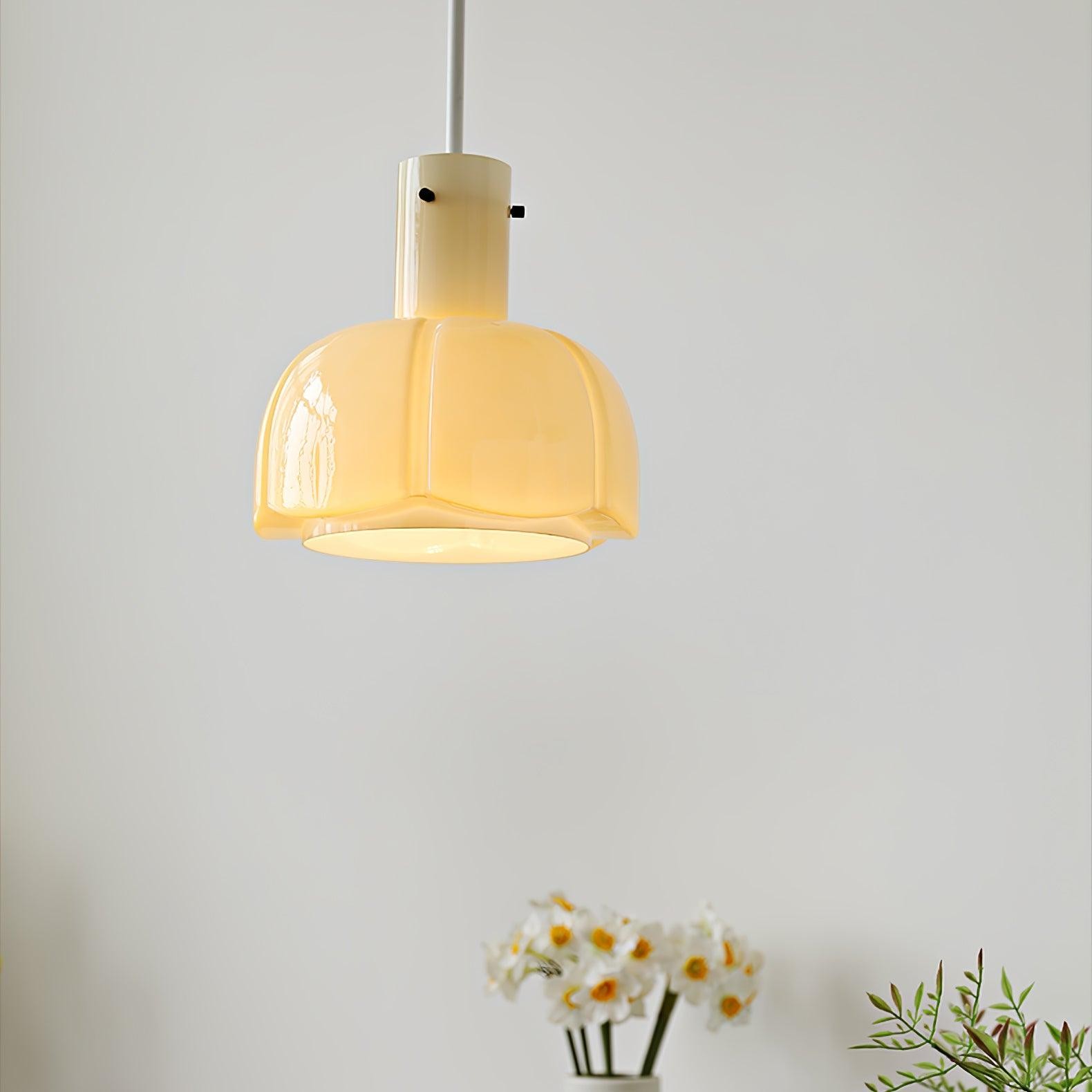 Medieval Style Glass Bud Pendant Lamp M457