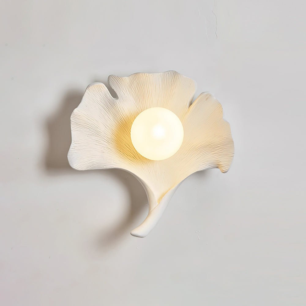 Vintage Ginkgo Leaf Resin Wall Lamp M259