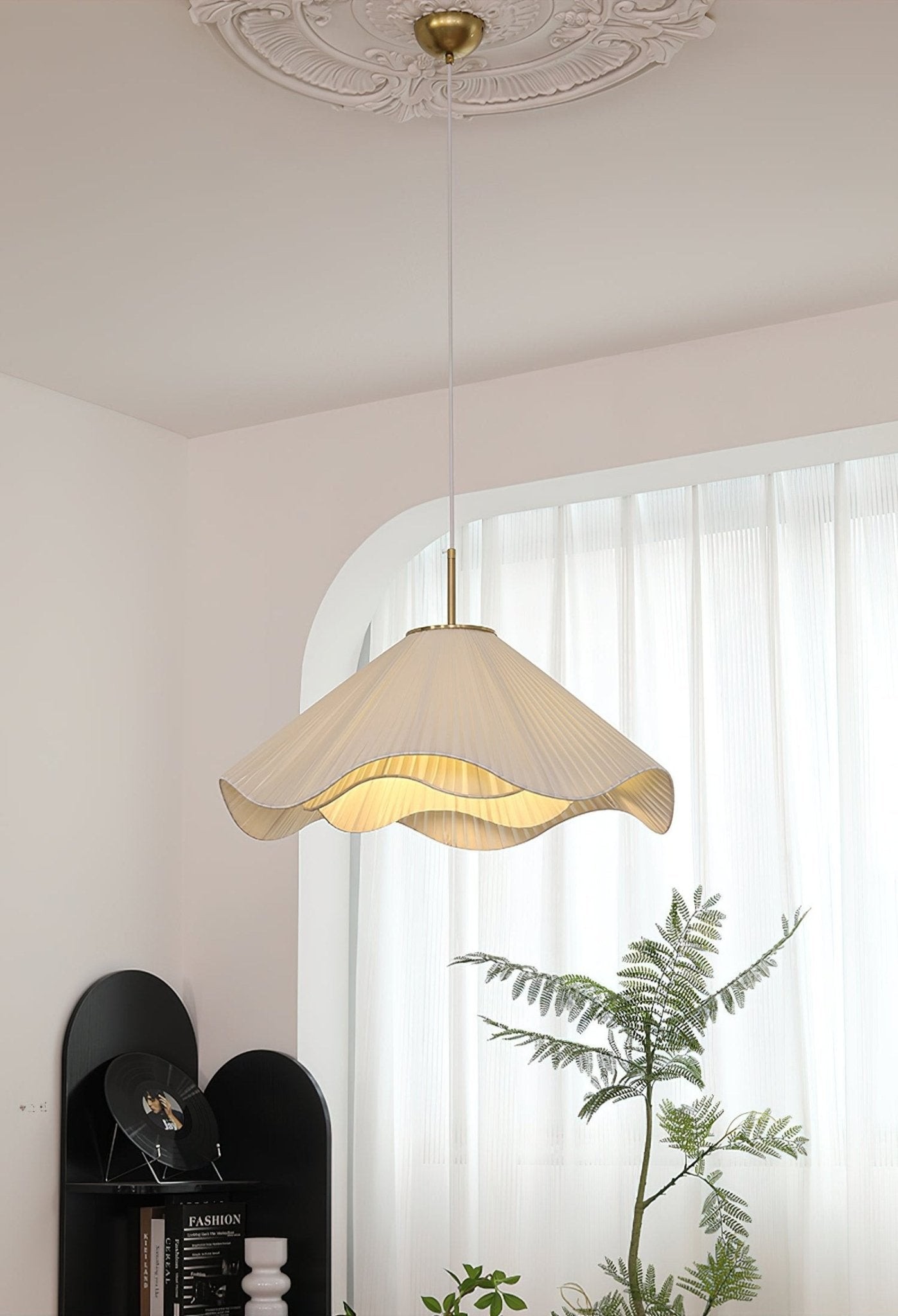 Nordic Cream Style Floral Pendant Lamp M561