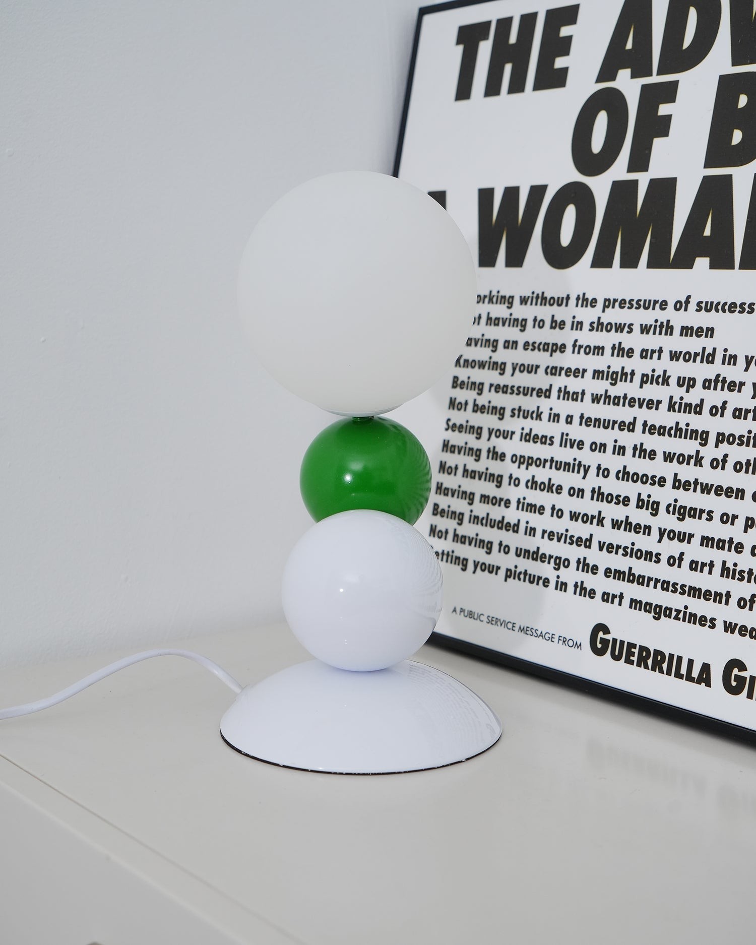 Colorful Design Acrylic Ball Table Lamp M203