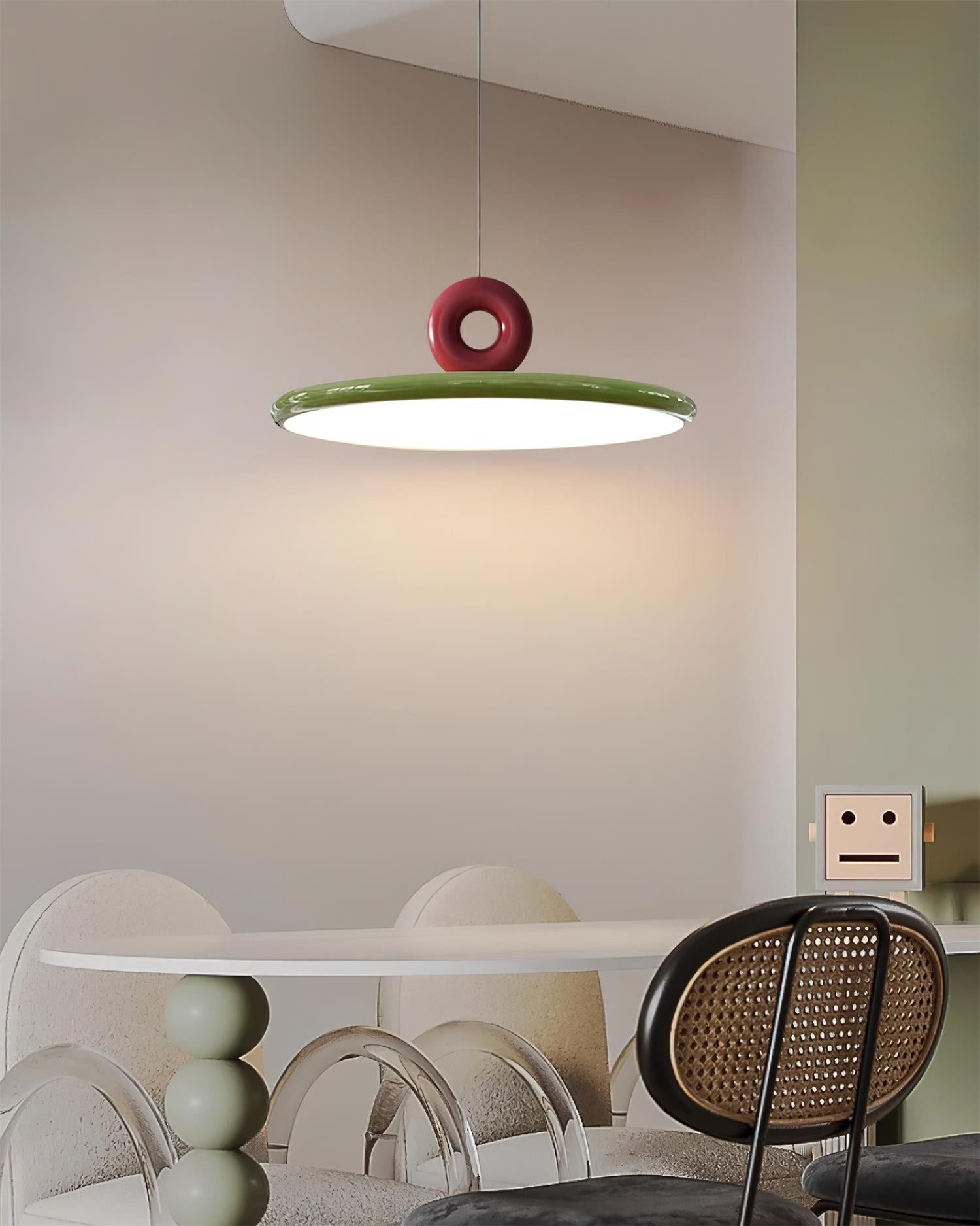 Cream Style Vertical Flying Saucer Pendant Lamp M269