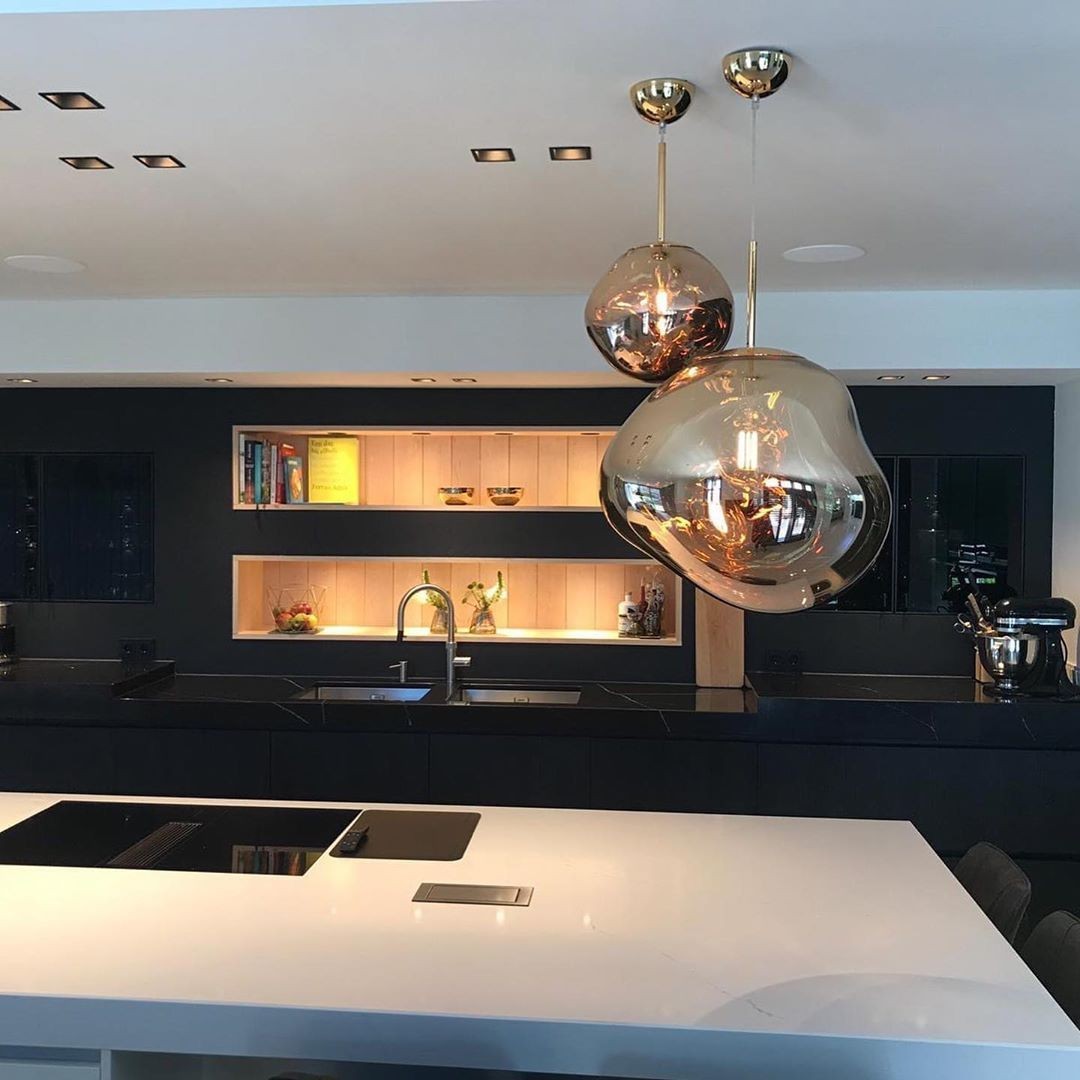 Dynamic Surface Glass Pendant Light S10