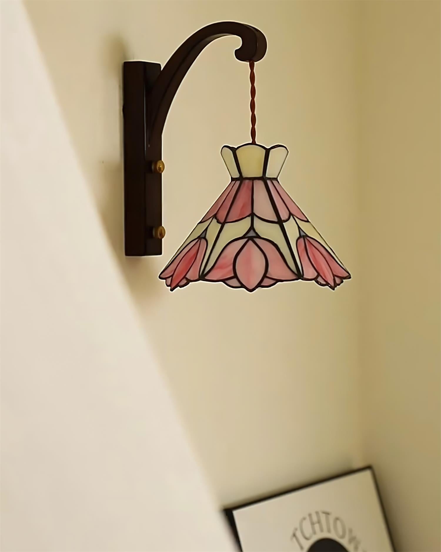 Serena Tiffany Plug In Wall Lamp D60