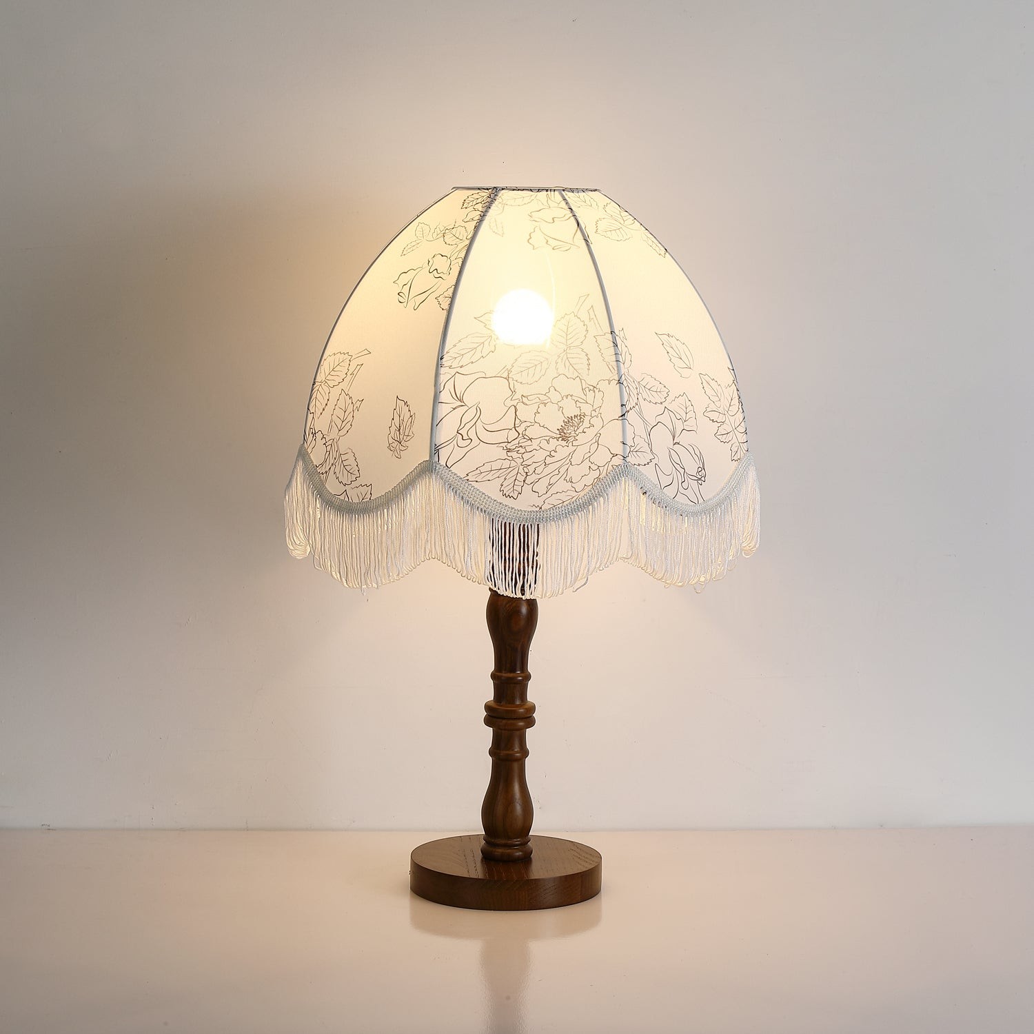 Luxury Printed Tassel Table Lamp M529