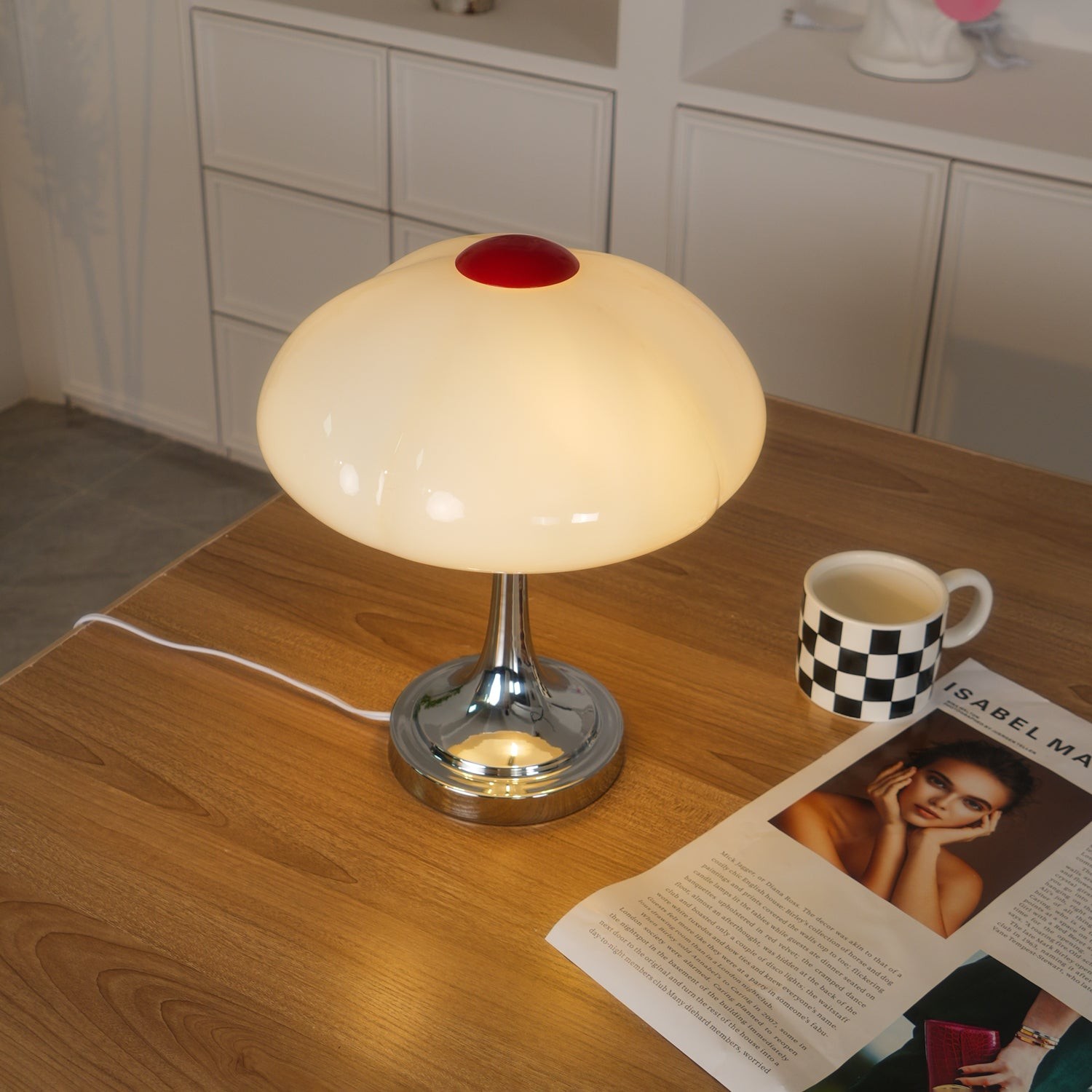 Cream Style Glass Mushroom Table Lamp M321