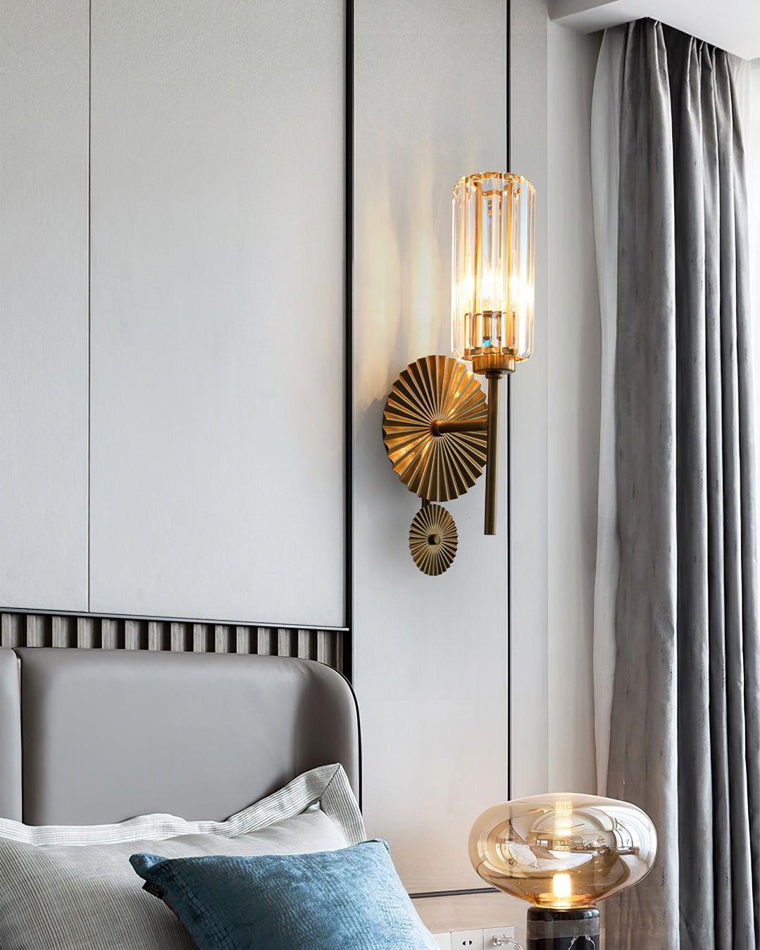 Nordic Light Luxury Crystal Wall Lamp M168