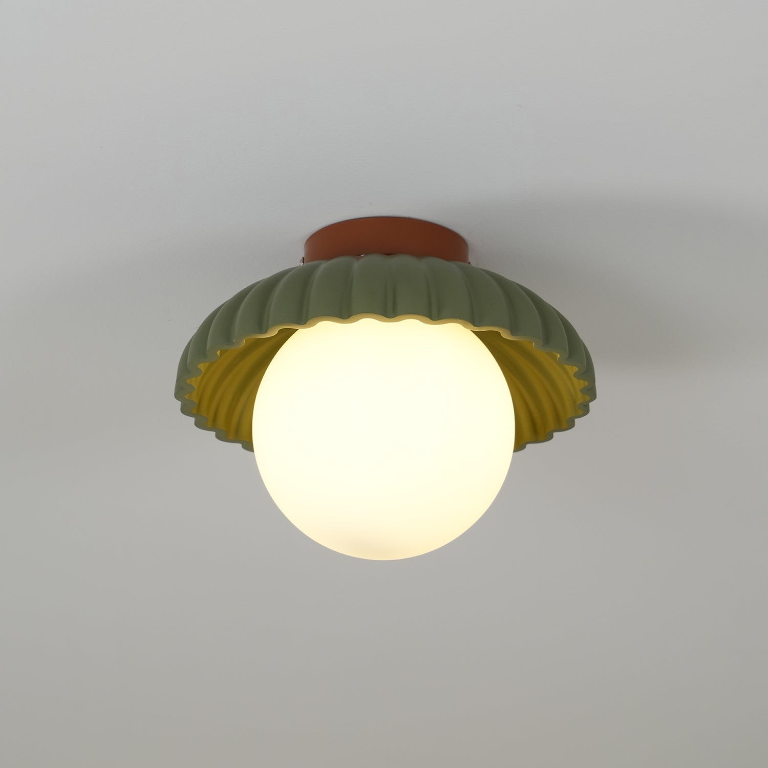 Alien Cream Style Ceiling Light M178