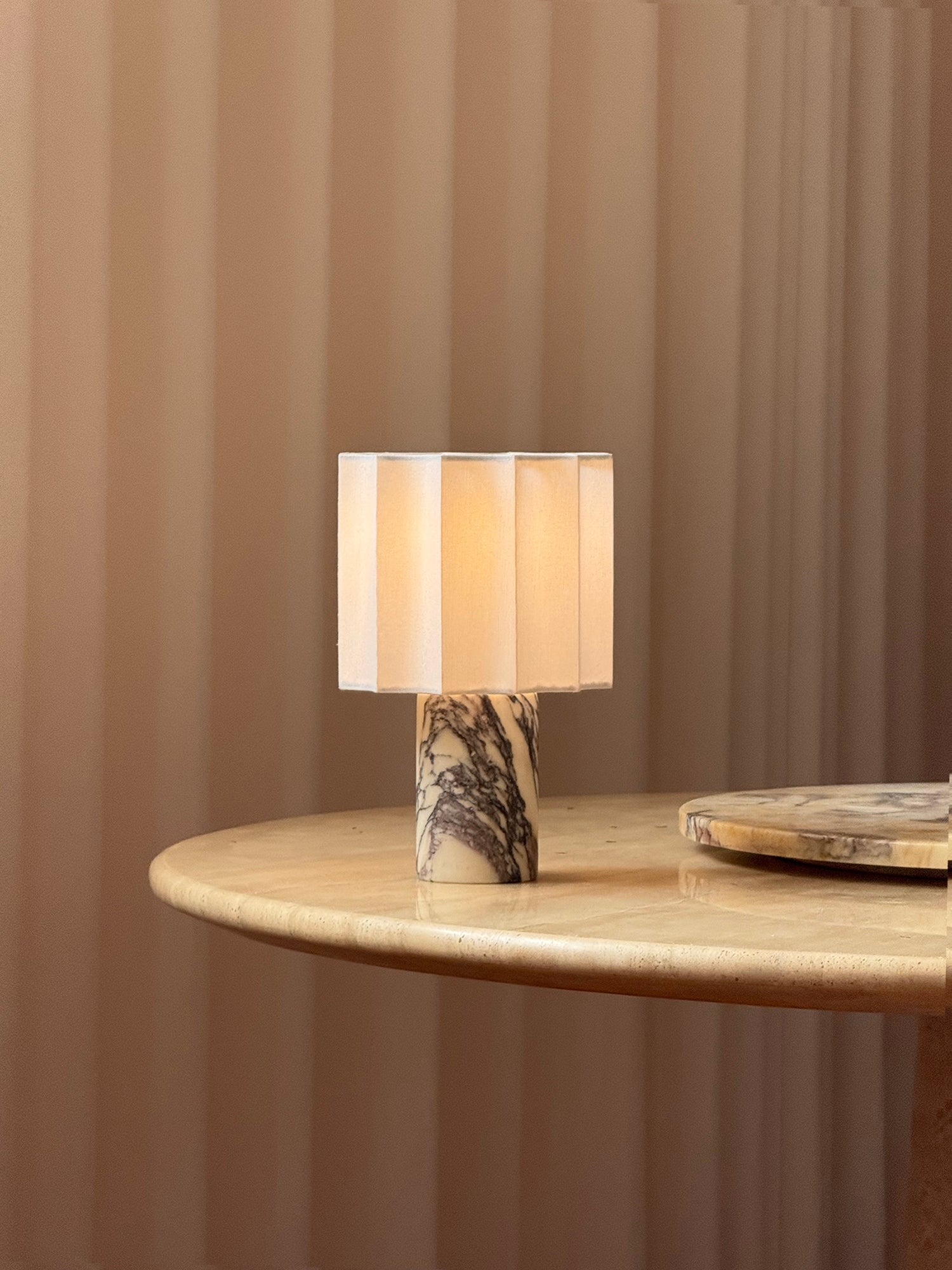 Valli Table Lamp D668