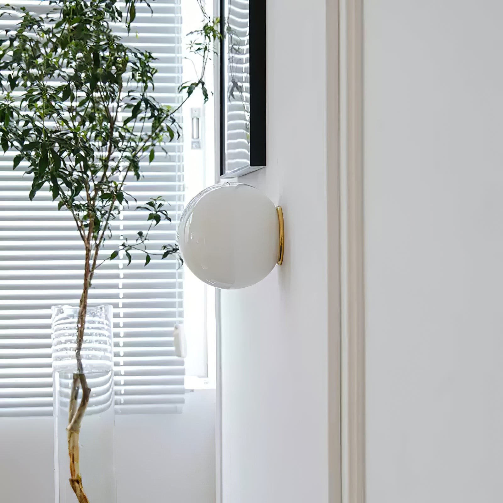 Minimalist Bauhaus Orb Style Wall Lamp M65