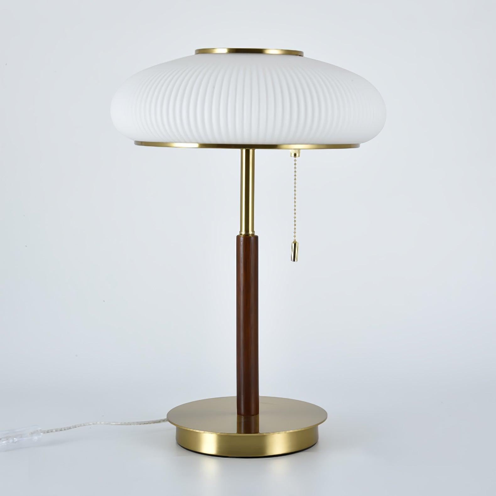 White Beautiful Luxury Fashion Metal Table Lamp M50