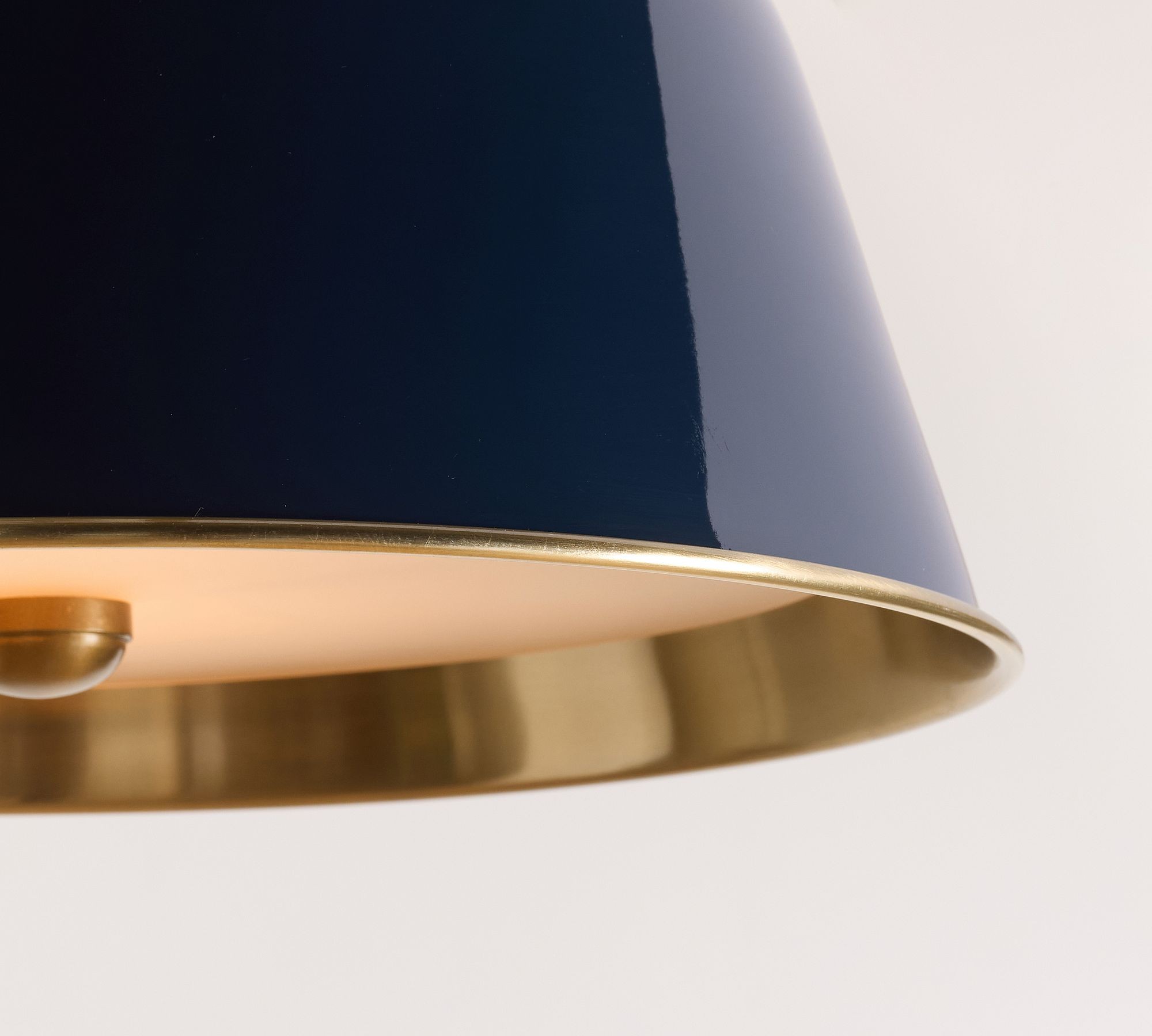 Forvara Metal Pole Pendant Light - Bell Diffuser Design for Kitchen Islands T147