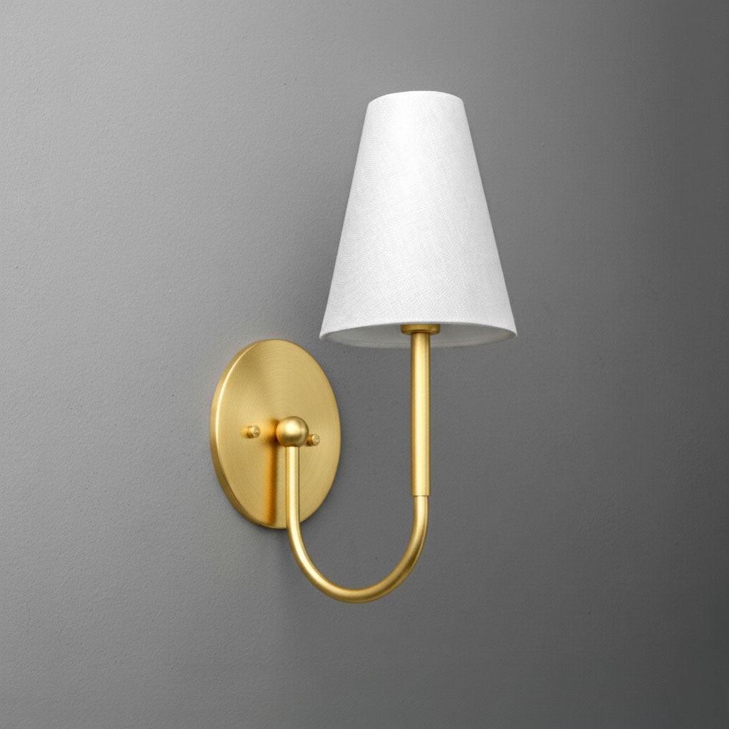 Curva Metal Collection Traditional Wall Light - Brass Finish with Shade T399