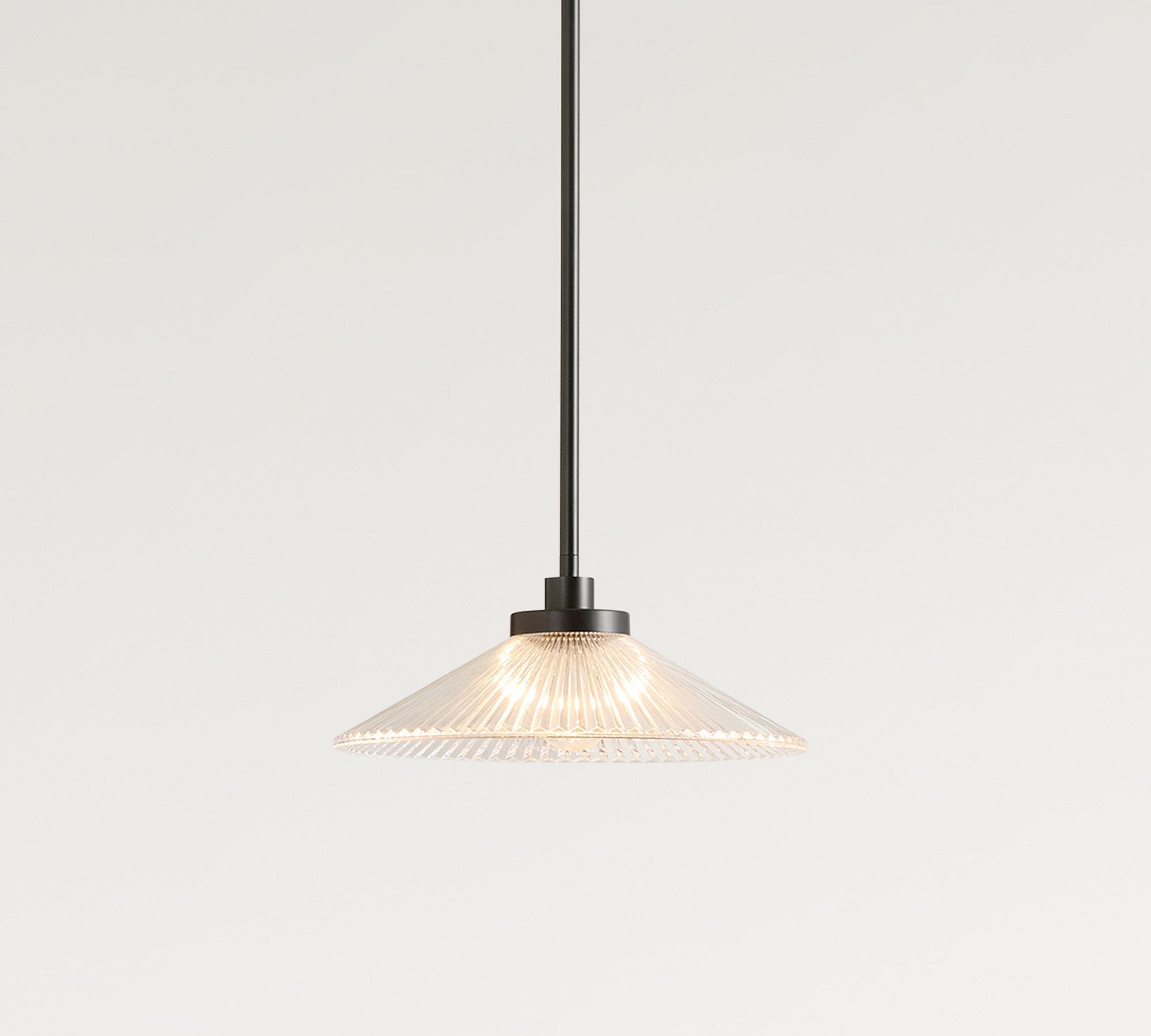 Bravira Ribbed Glass Pendant Light - Elegant Kitchen Island Lamp T073
