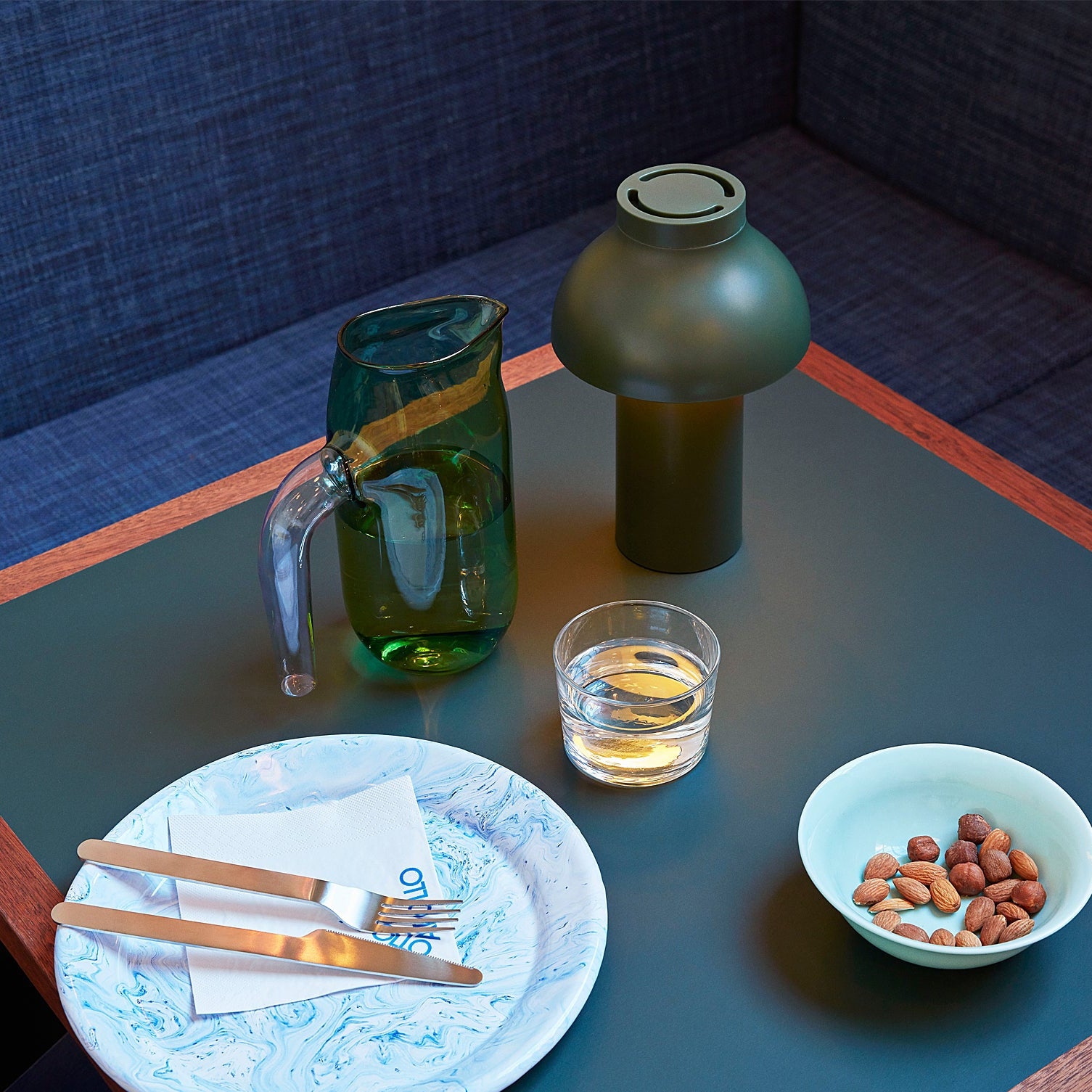 PC Portable Table Lamp D646