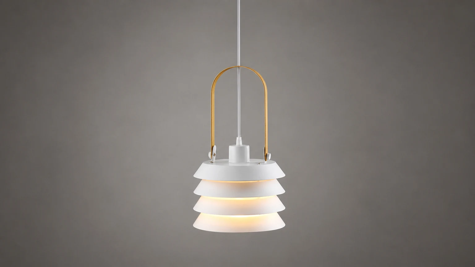Minimalistyczna lampa wisząca Lantern D420 pokazana w scenie ciepłego pomieszczenia
