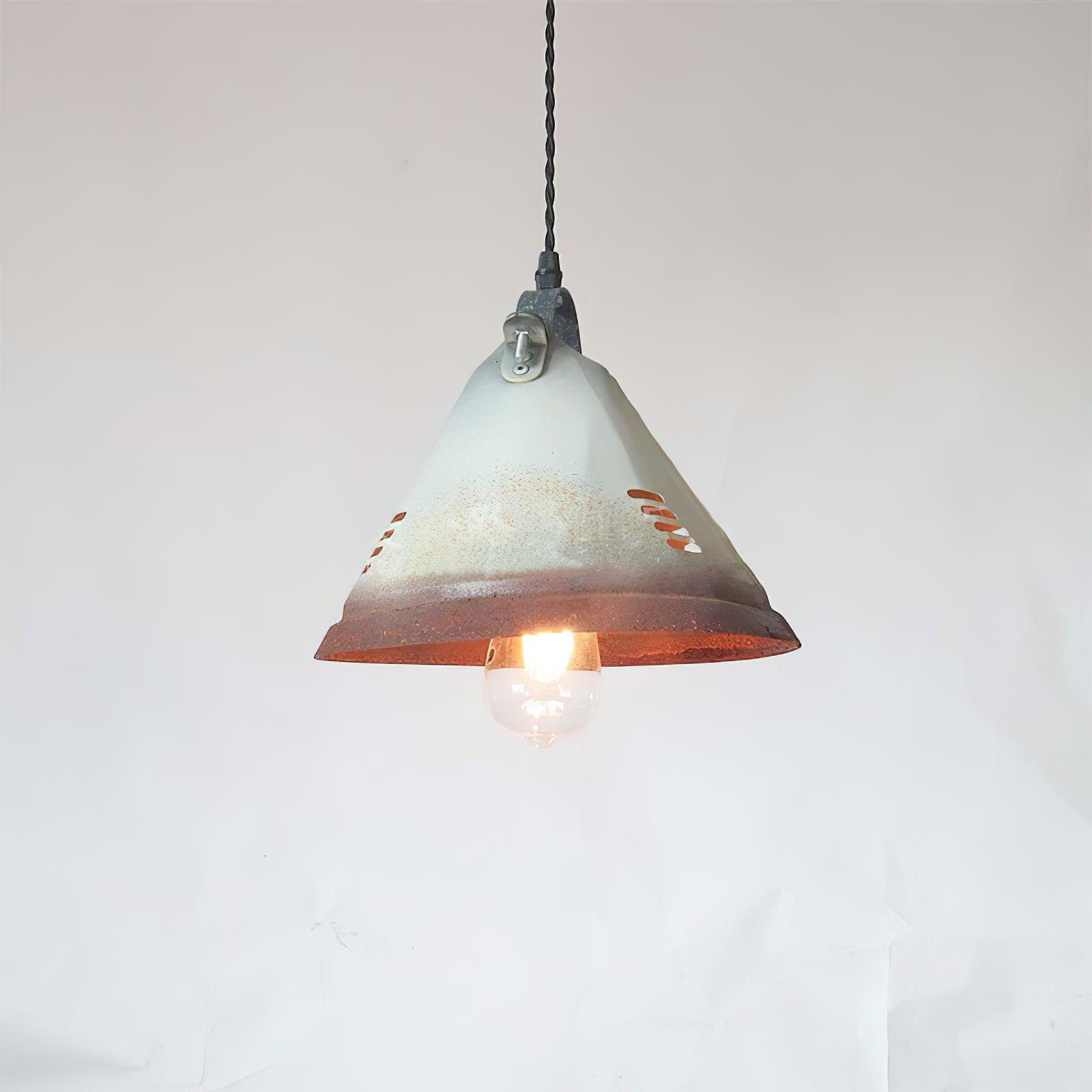 Stella Pendant Light D474