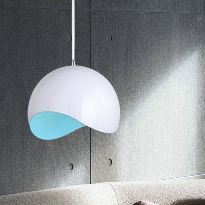 Creative Semi Eggshell Metal Pendant Light S158