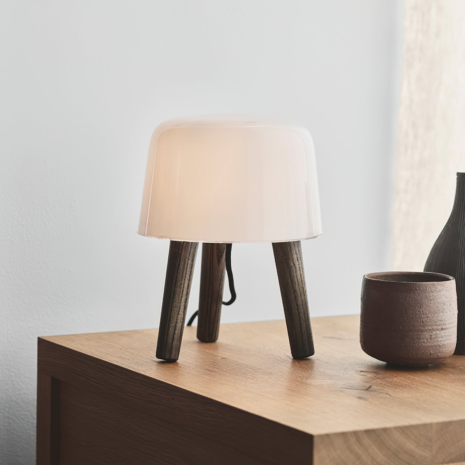 Nordic Wood Decorative Glass Table Lamp For Bedroom M355