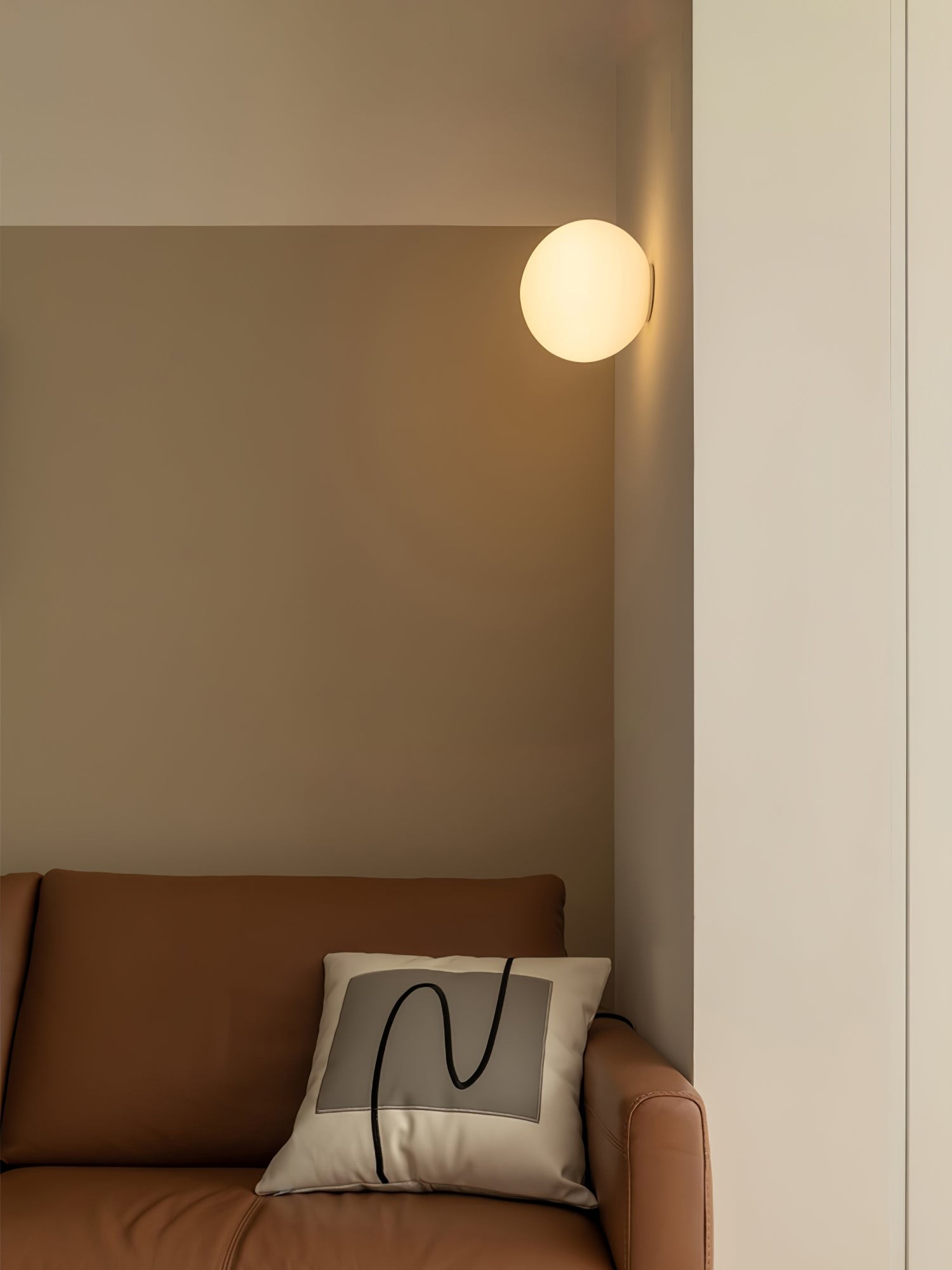 Minimalist Bauhaus Orb Style Wall Lamp M65