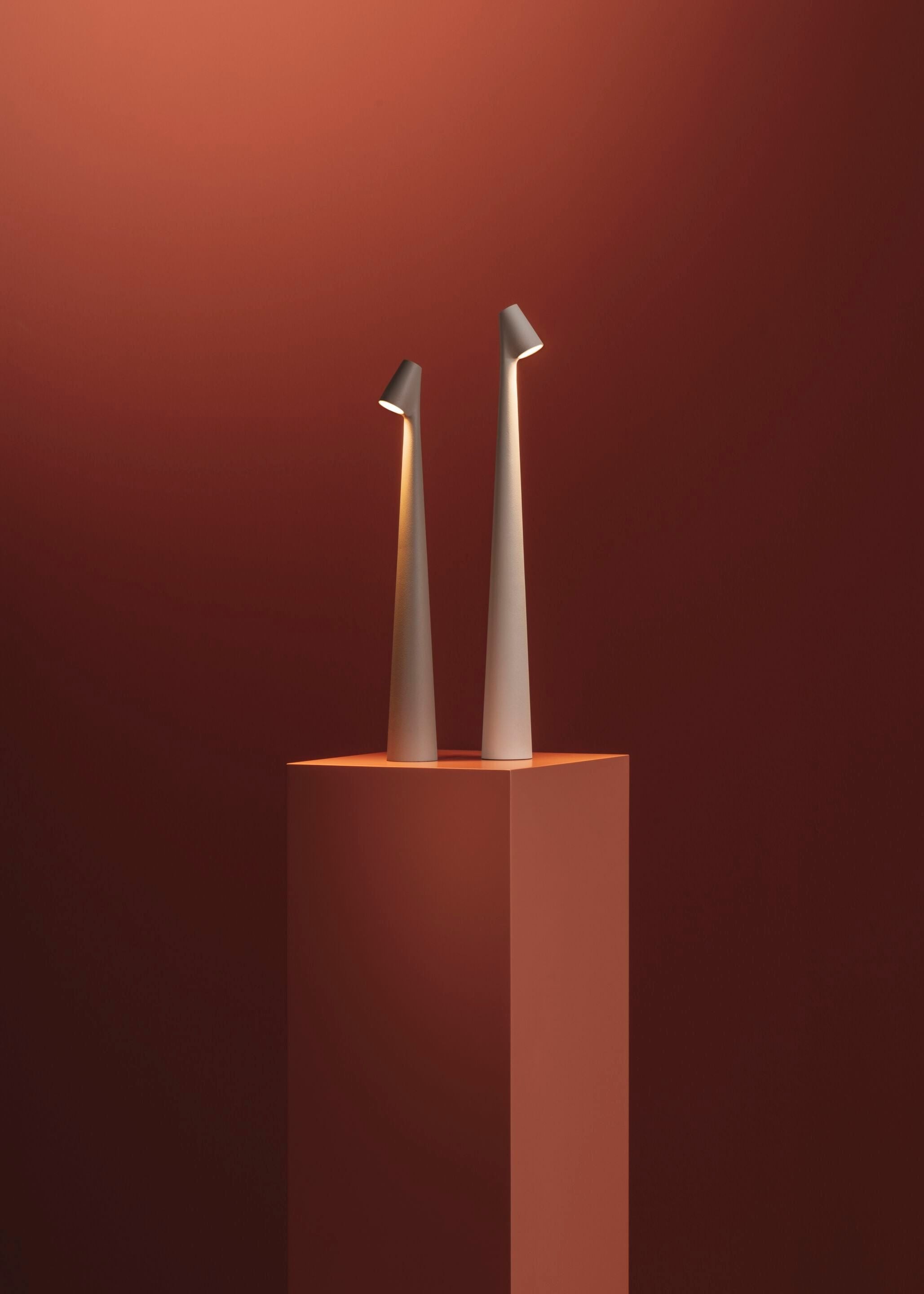 Creative Tall Portable Table Lamp M497