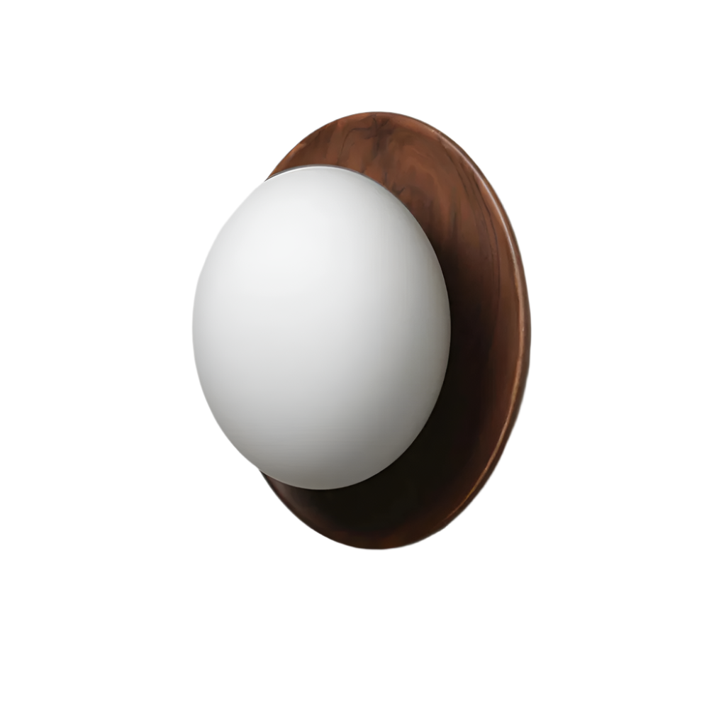 Vista completa del producto en ángulo: aplique de pared LED de madera natural.
