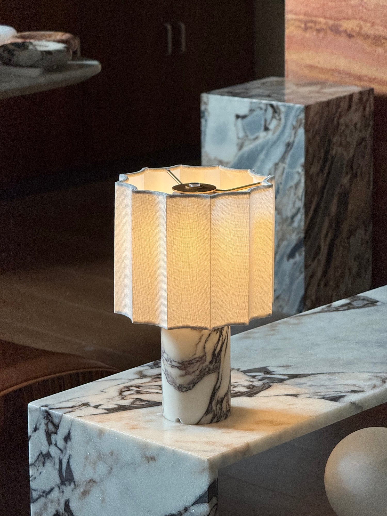 Valli Table Lamp D668